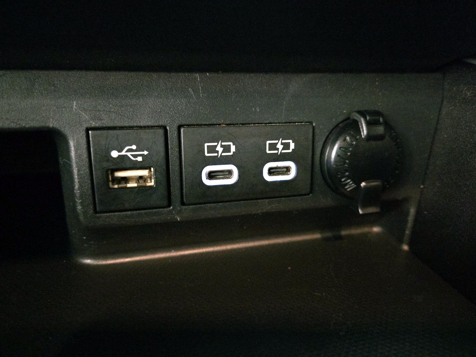 Thumbnail: 2023 Toyota Highlander - 19