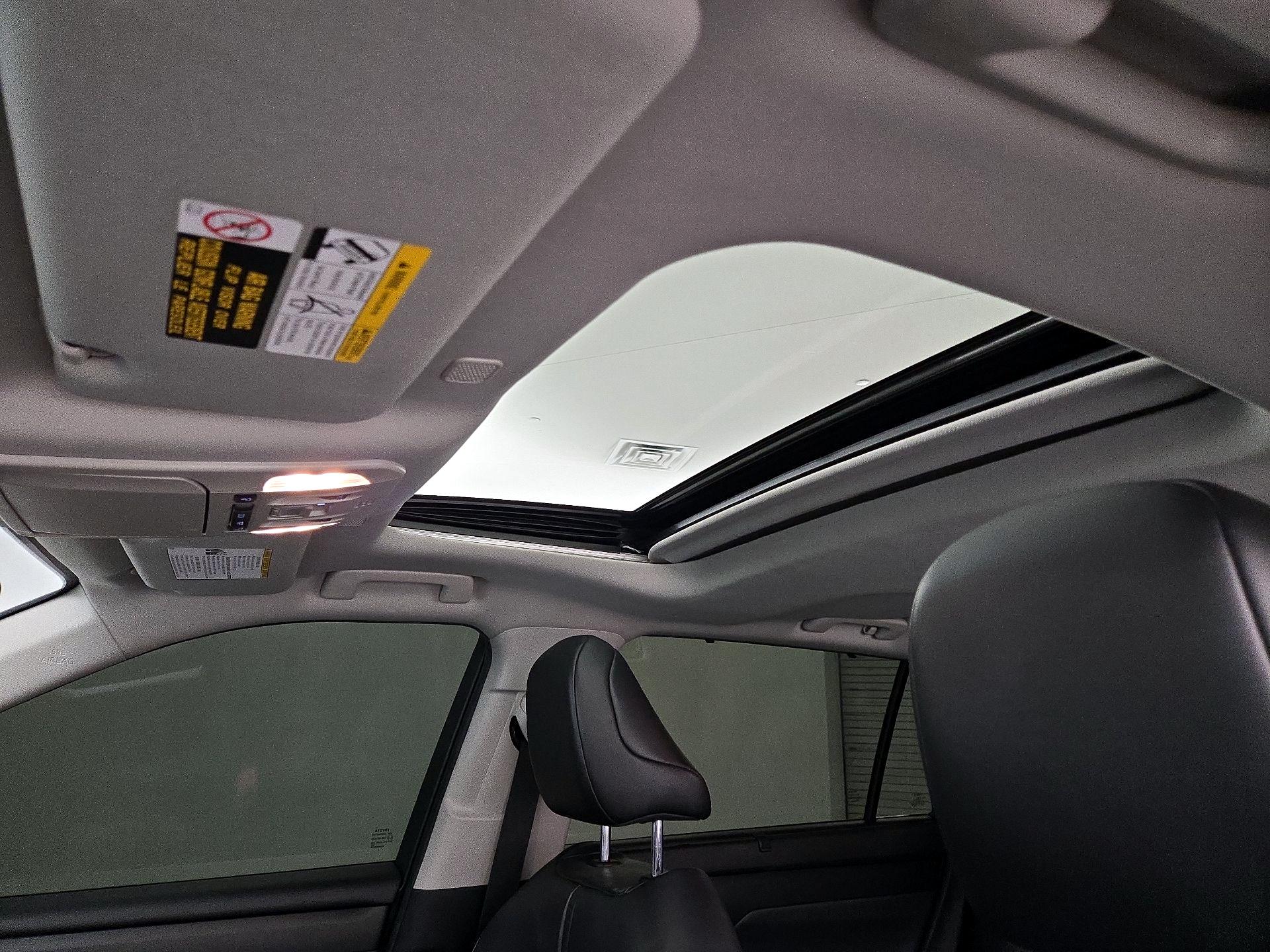 Thumbnail: 2023 Toyota Highlander - 20