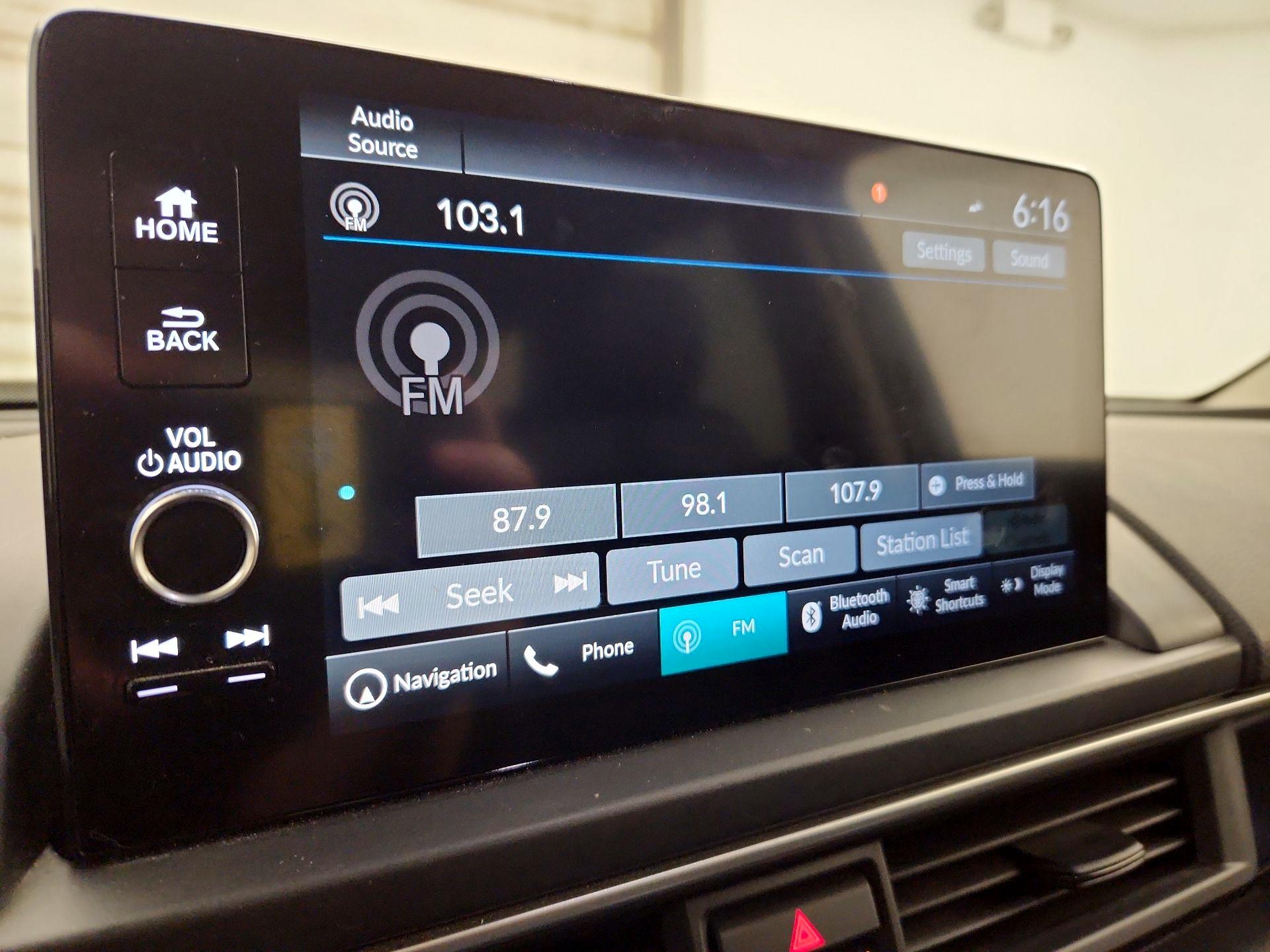 Thumbnail: 2023 Honda Pilot - 16