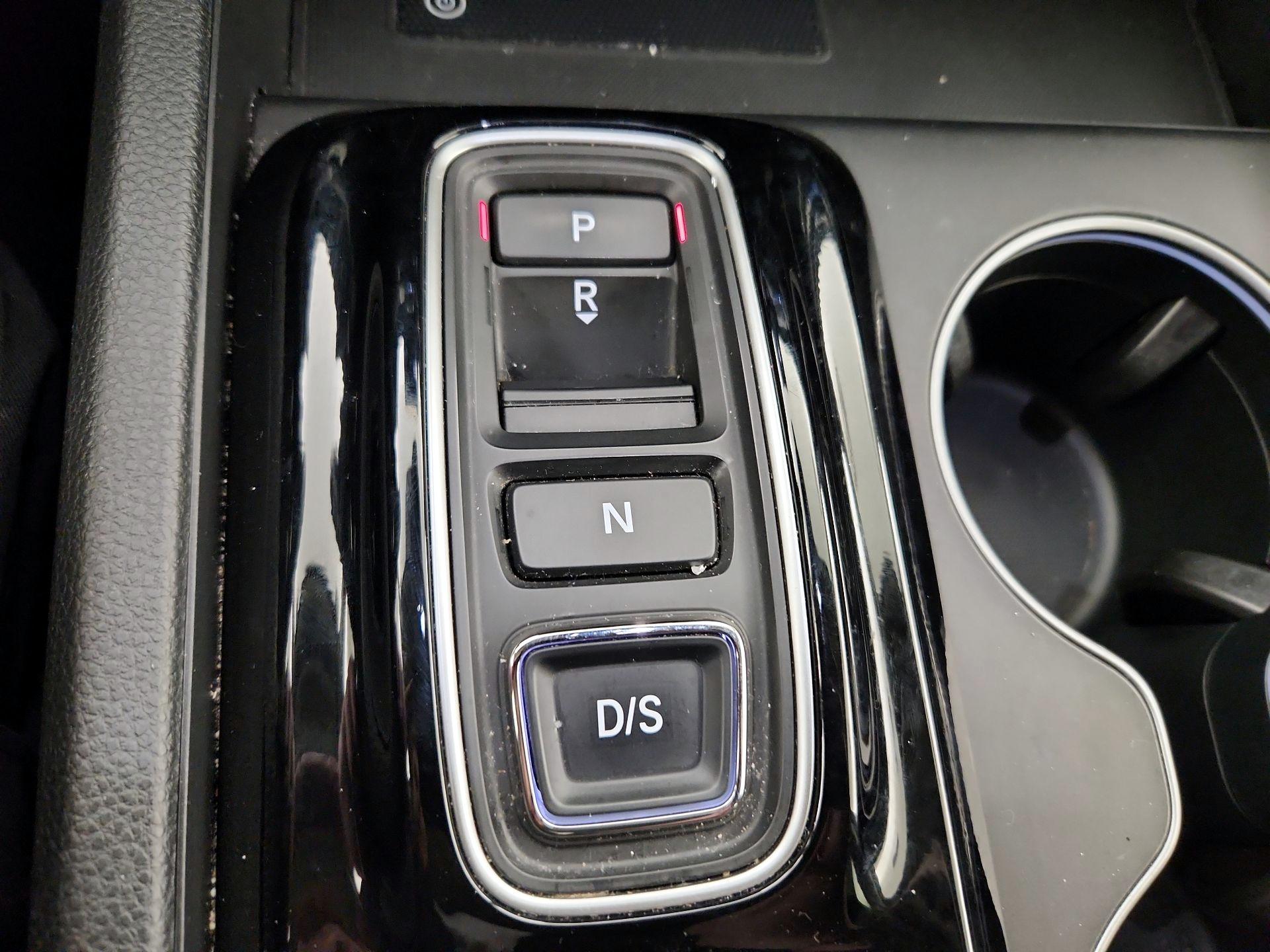 Thumbnail: 2023 Honda Pilot - 18