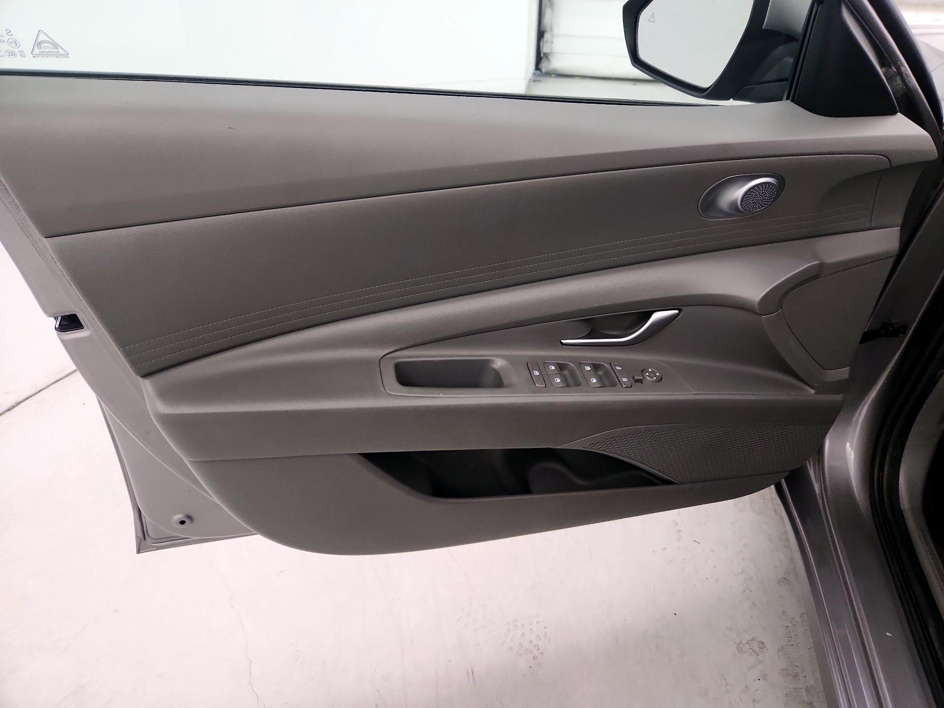 Thumbnail: 2024 Hyundai Elantra - 12