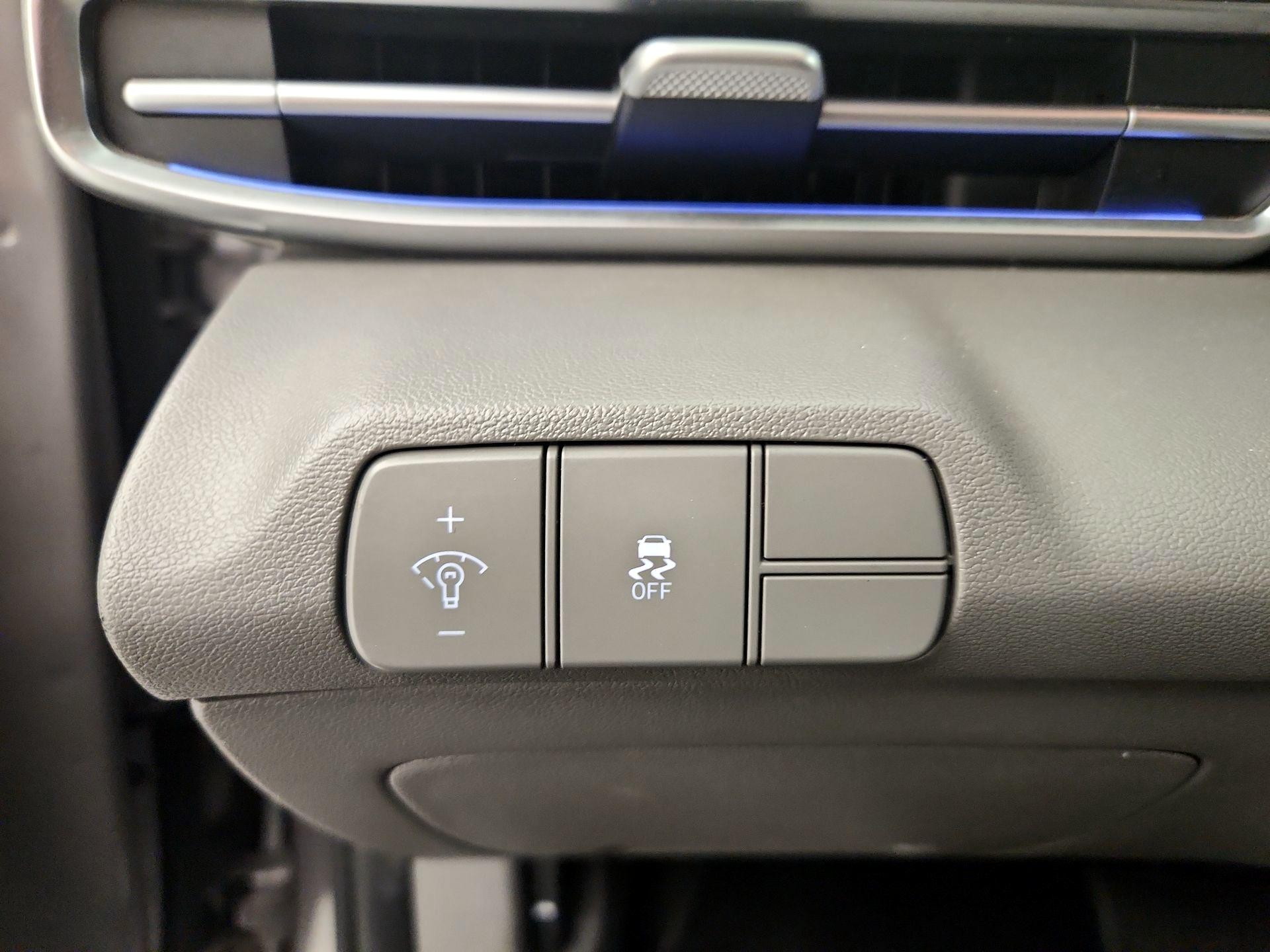 Thumbnail: 2024 Hyundai Elantra - 13