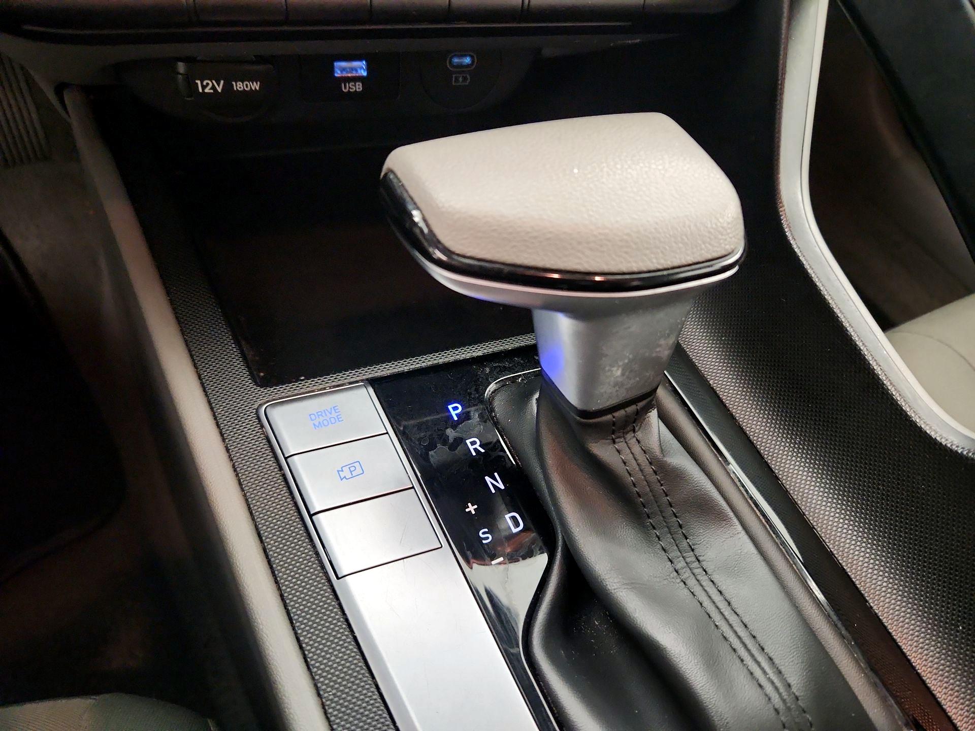 Thumbnail: 2024 Hyundai Elantra - 18