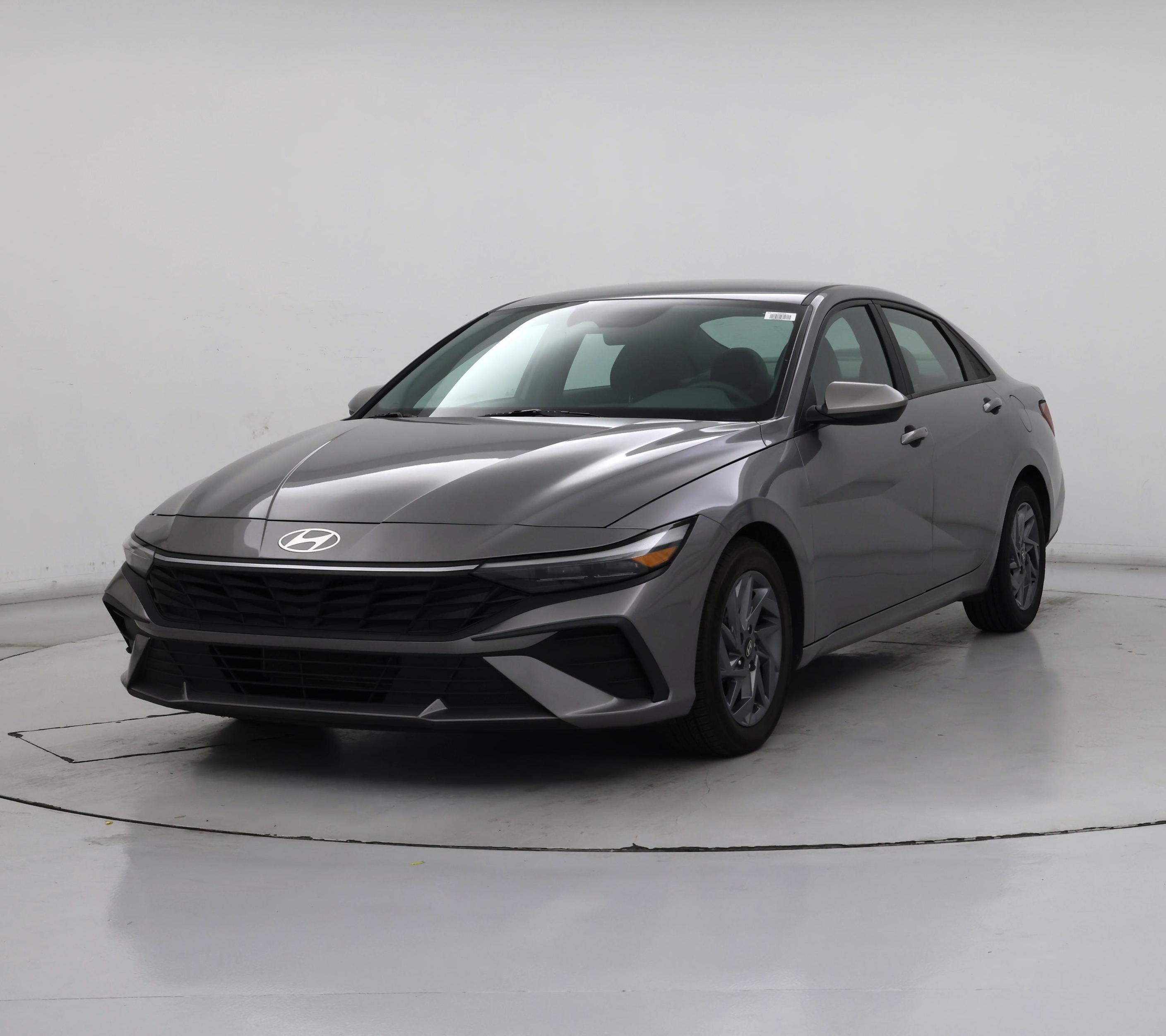 Thumbnail: 2024 Hyundai Elantra - 4