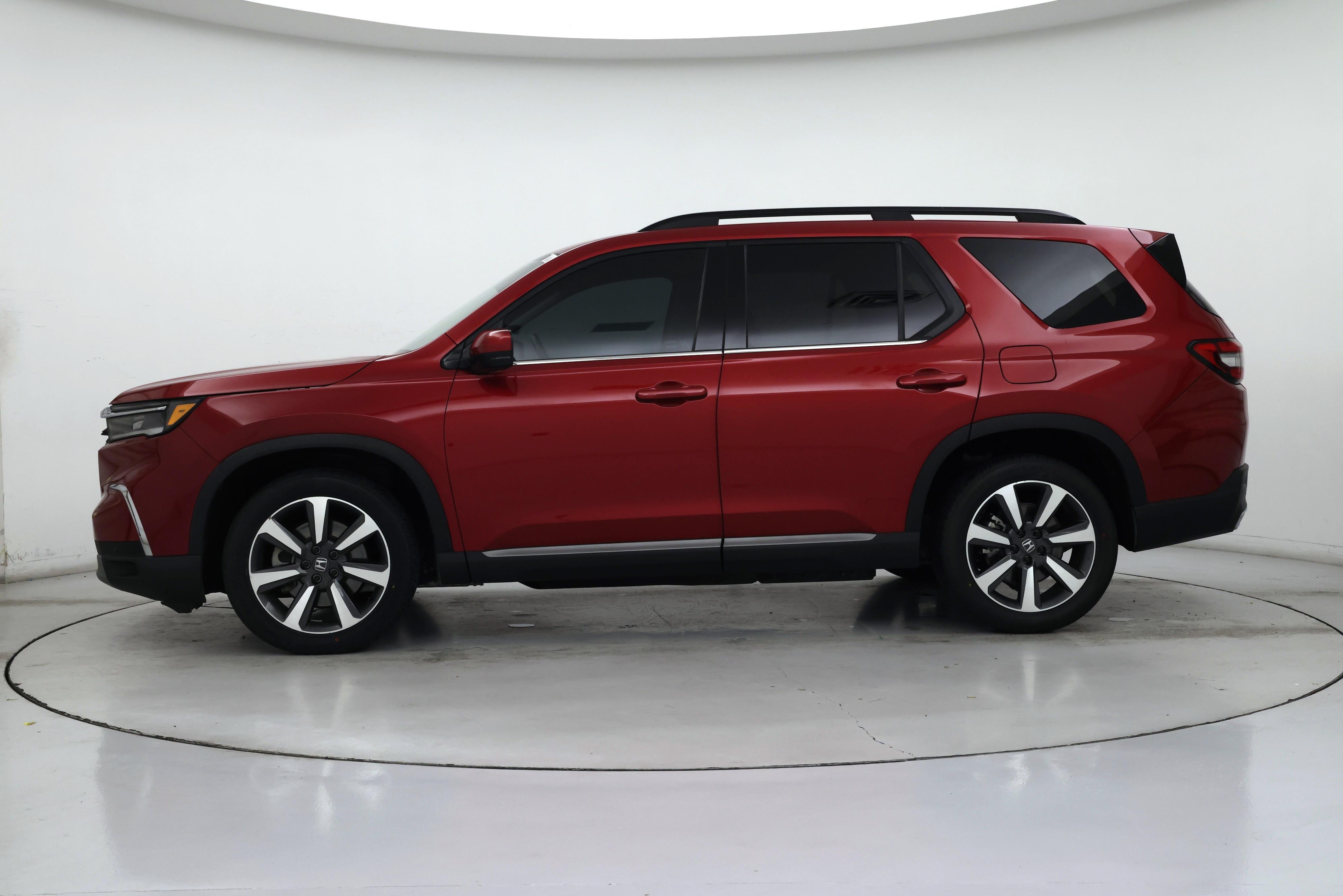 Thumbnail: 2023 Honda Pilot - 3