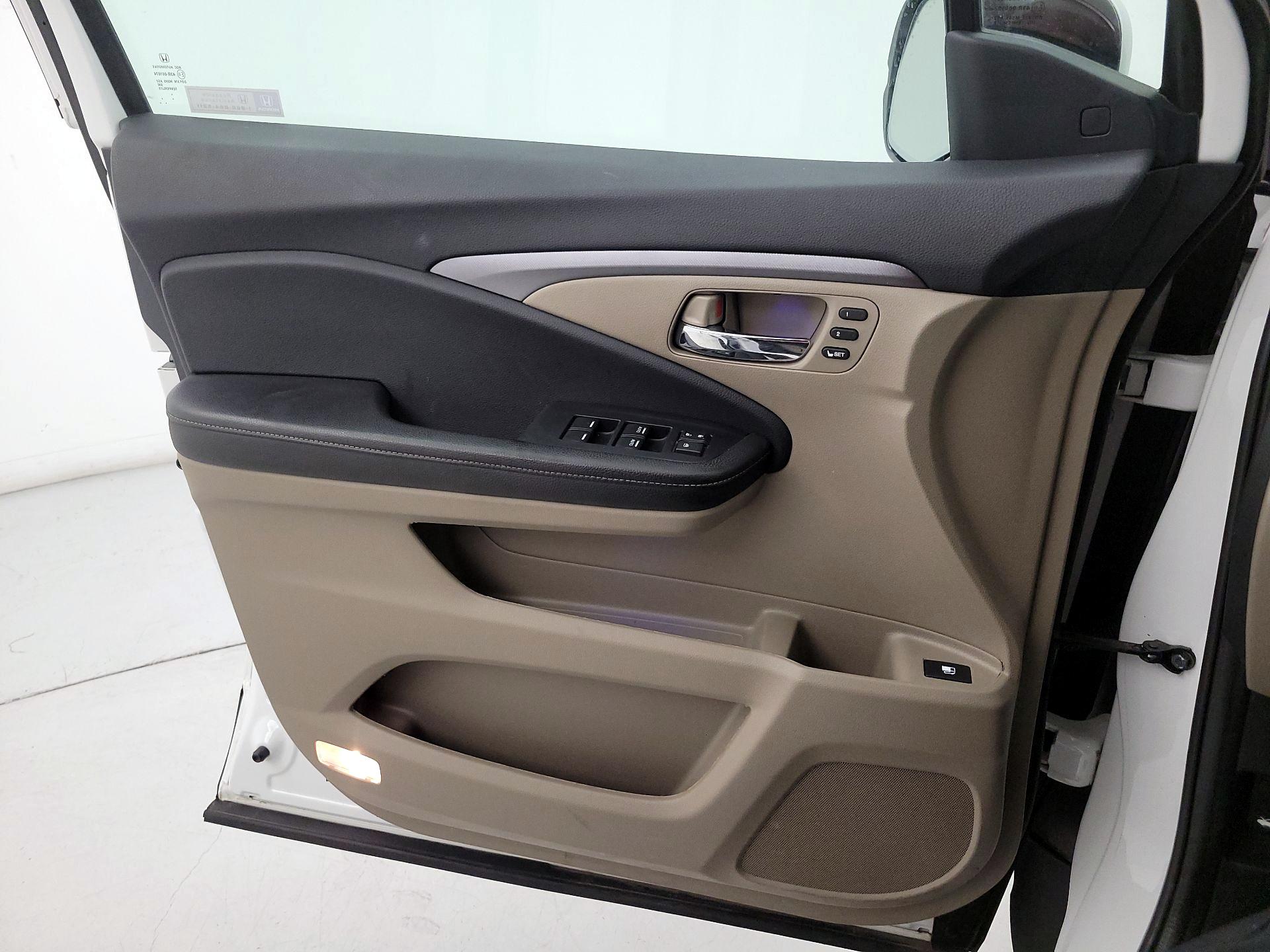 Thumbnail: 2023 Honda Ridgeline - 12