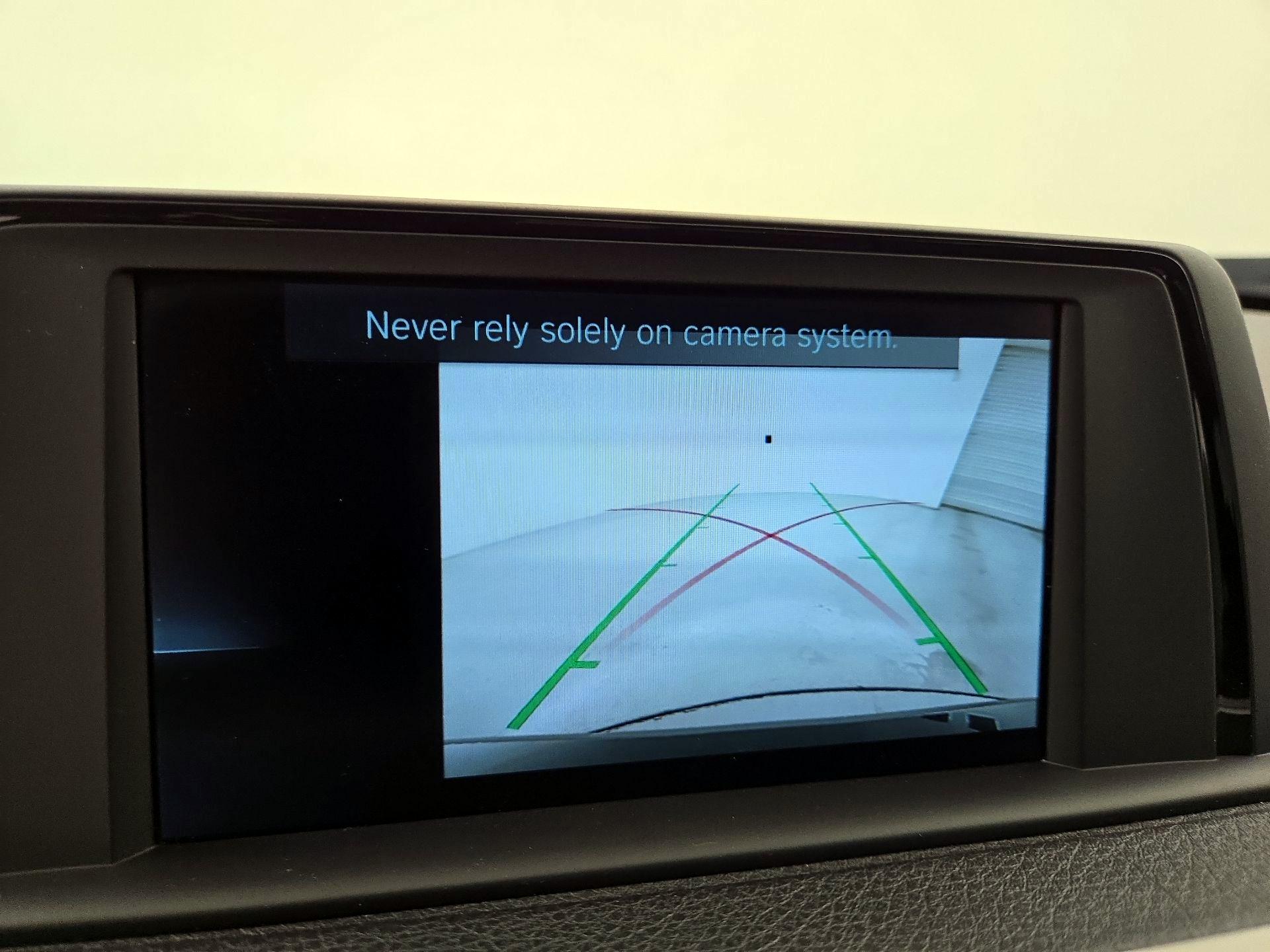 Thumbnail: 2018 BMW 3 Series - 14