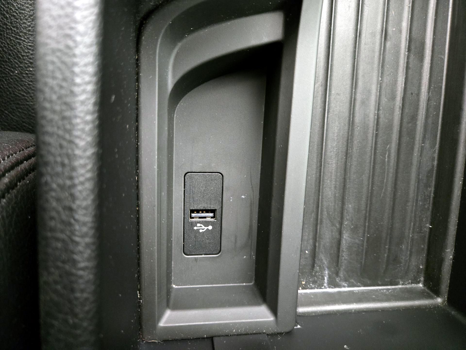 Thumbnail: 2018 BMW 3 Series - 18