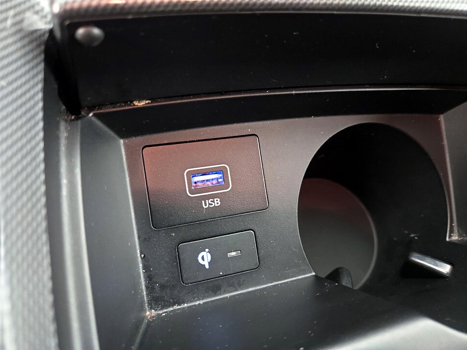 Thumbnail: 2023 Hyundai Santa Fe - 19