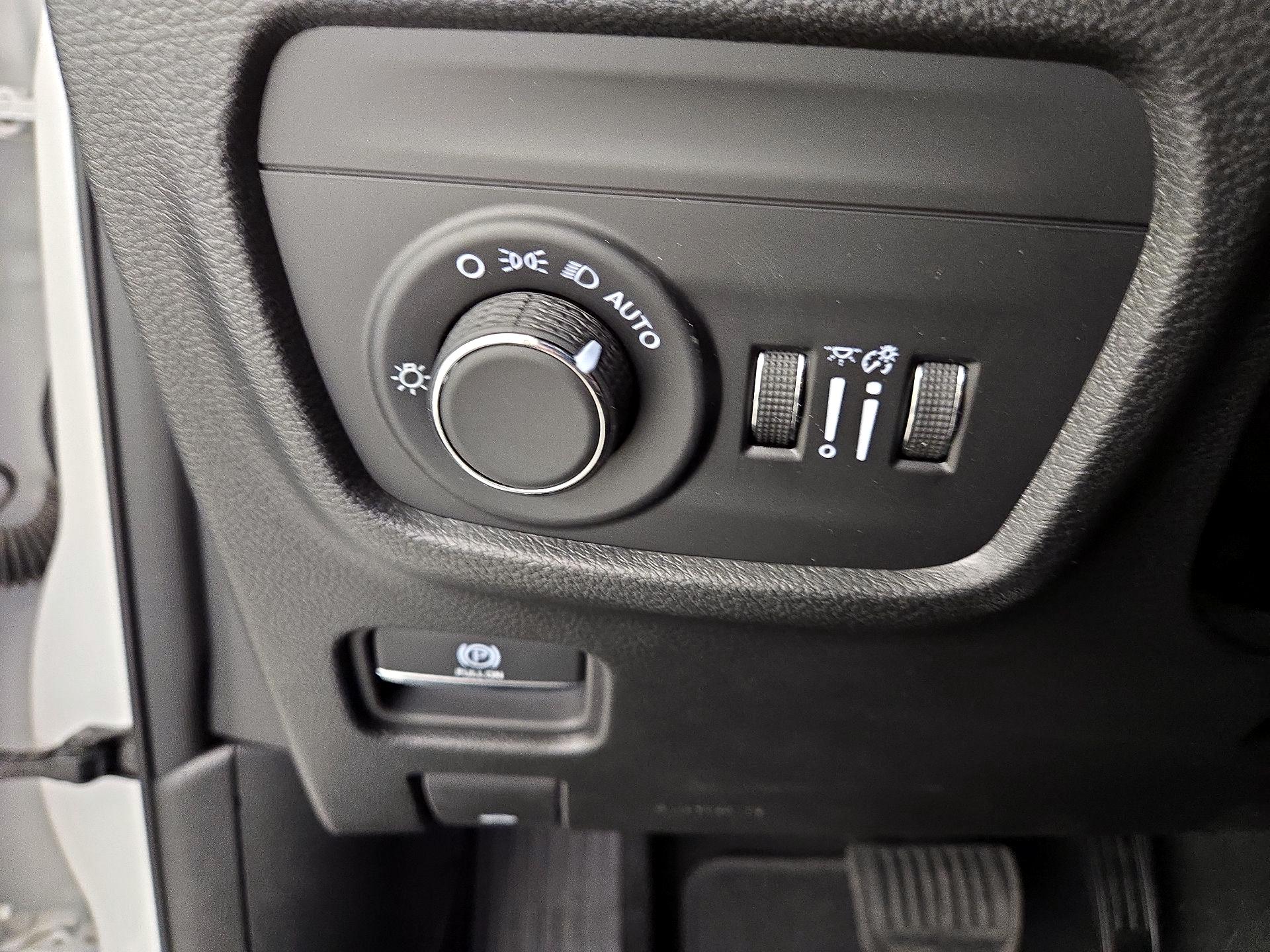 Thumbnail: 2024 Jeep Grand Cherokee - 13