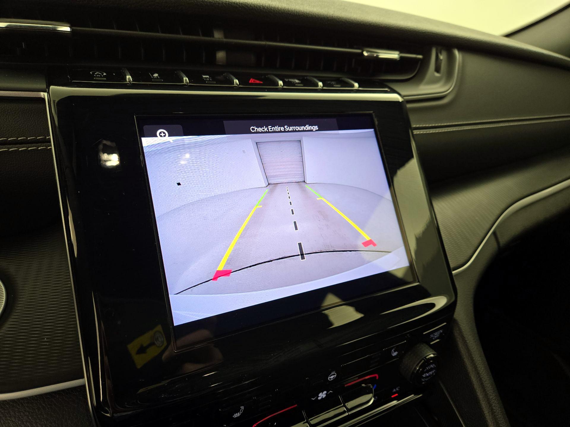 Thumbnail: 2024 Jeep Grand Cherokee - 14