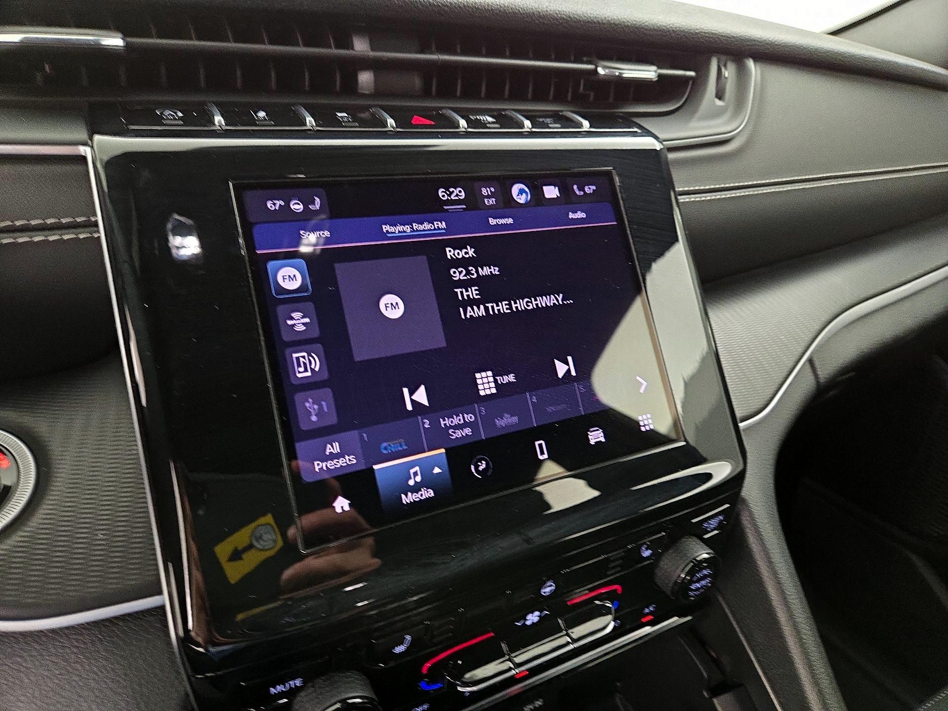 Thumbnail: 2024 Jeep Grand Cherokee - 15