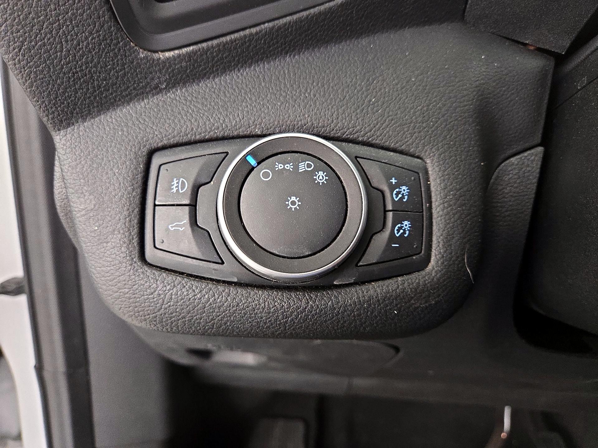 Thumbnail: 2018 Ford Escape - 13