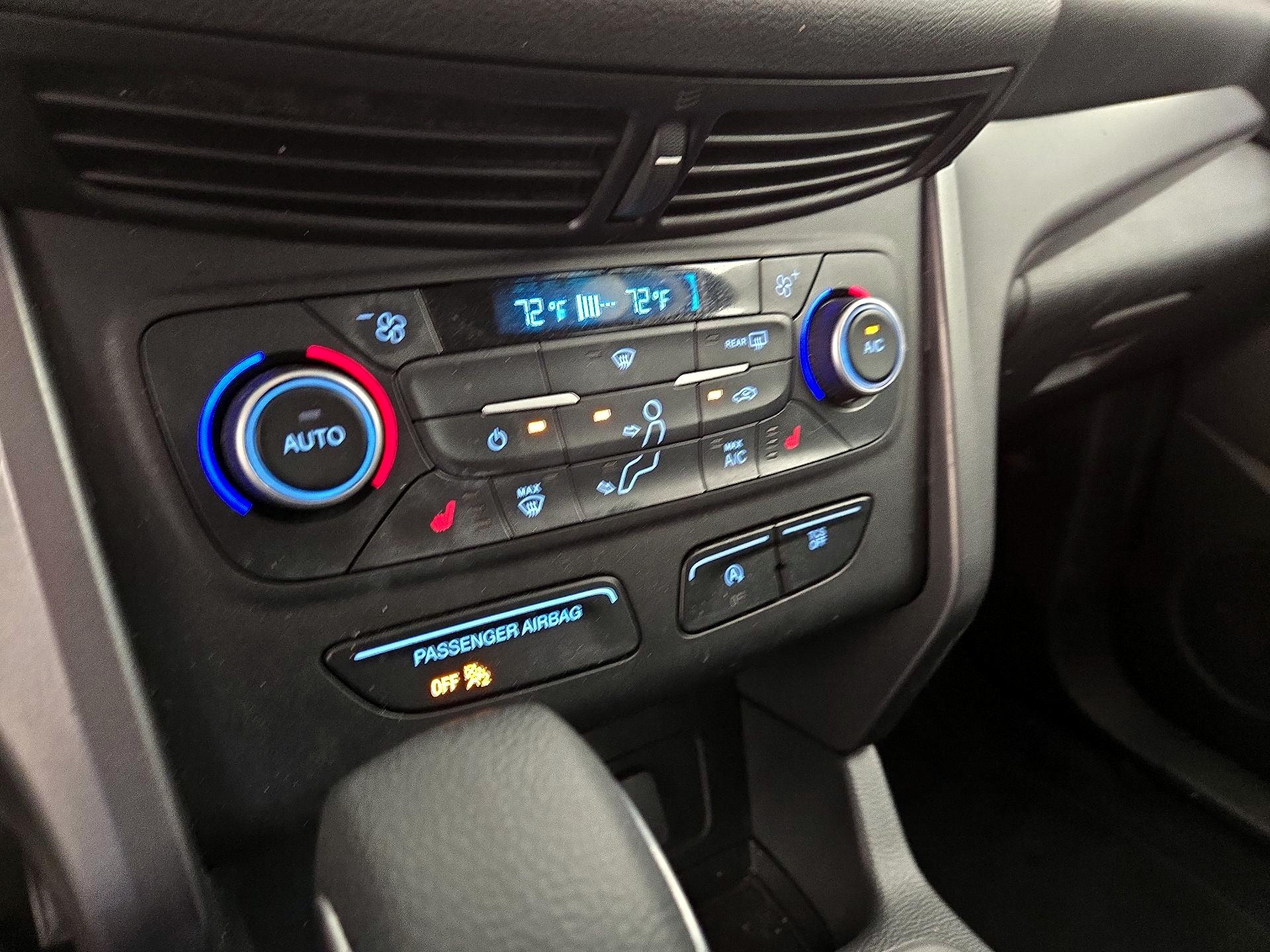 Thumbnail: 2018 Ford Escape - 16