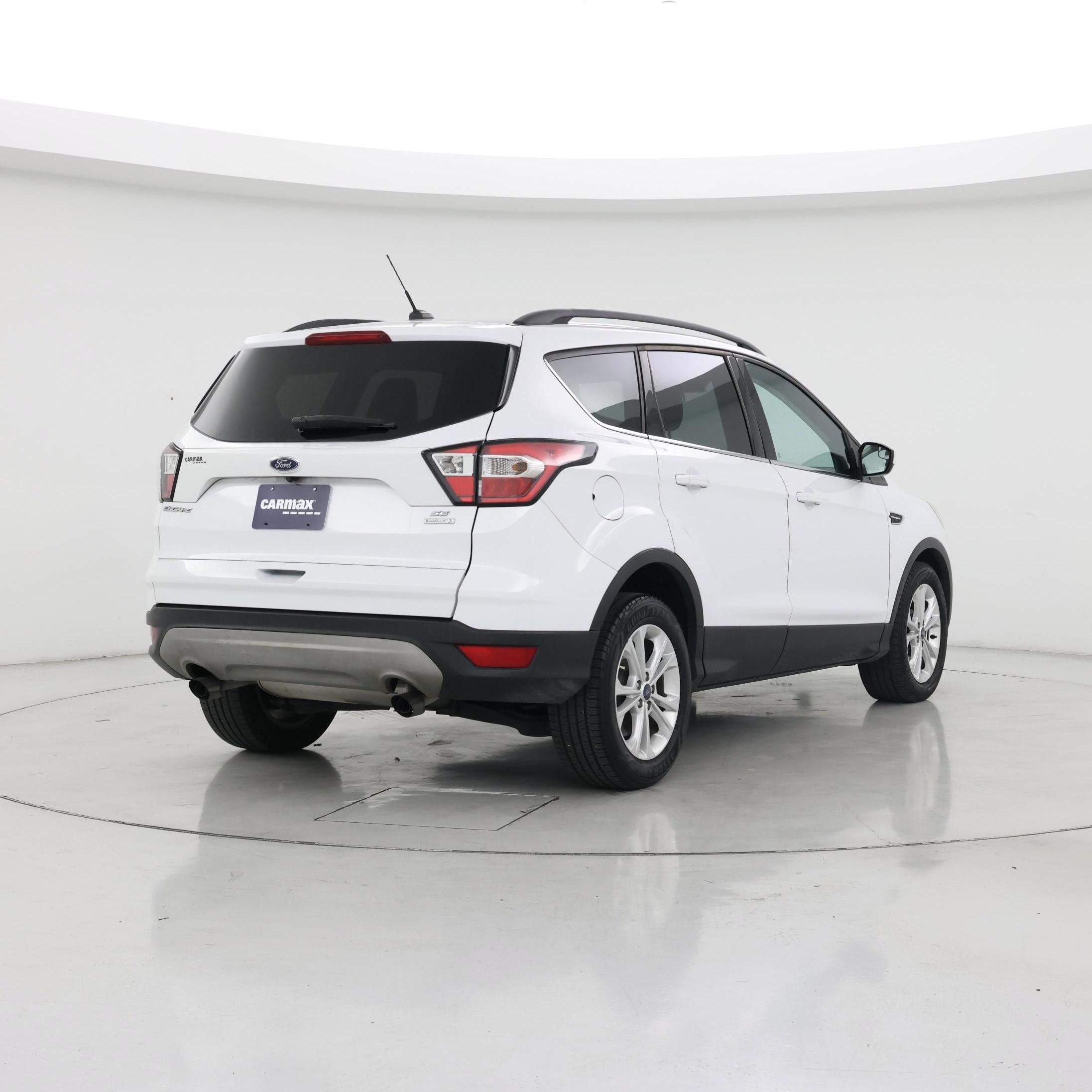 Thumbnail: 2018 Ford Escape - 8