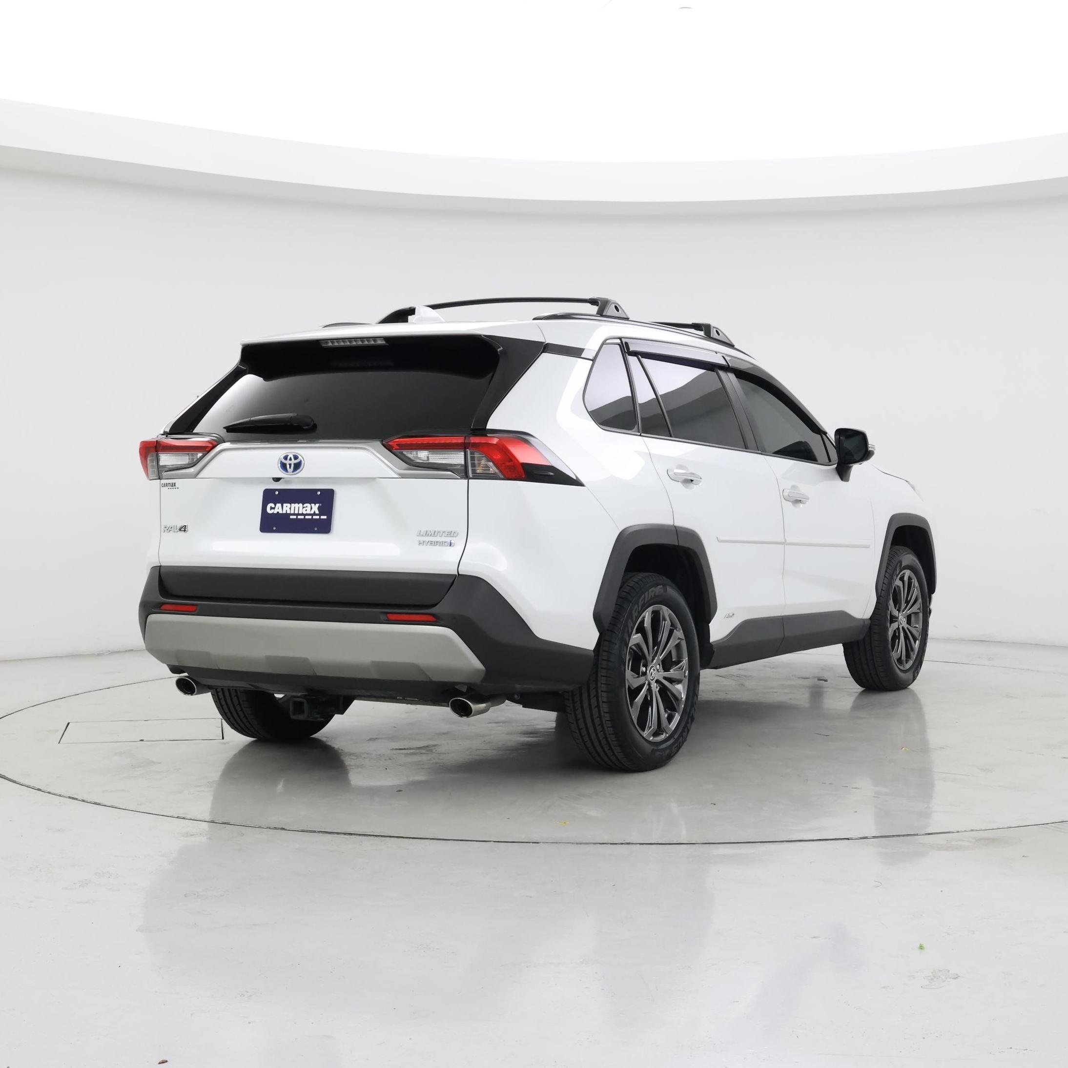 Thumbnail: 2023 Toyota RAV4 - 8