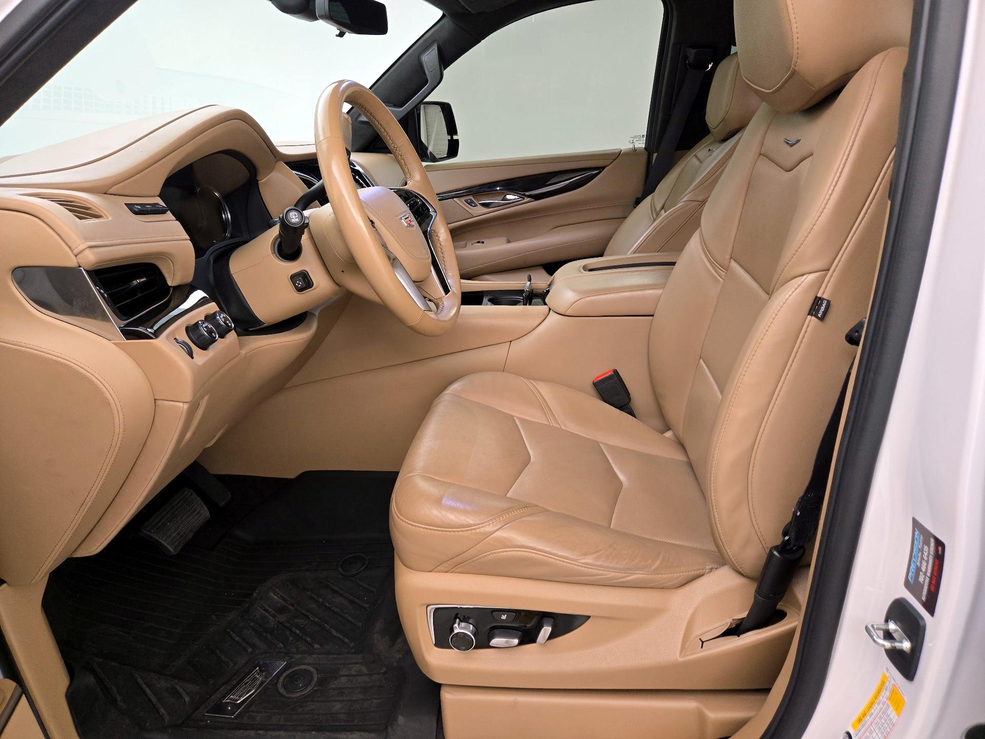 Thumbnail: 2020 Cadillac Escalade - 11