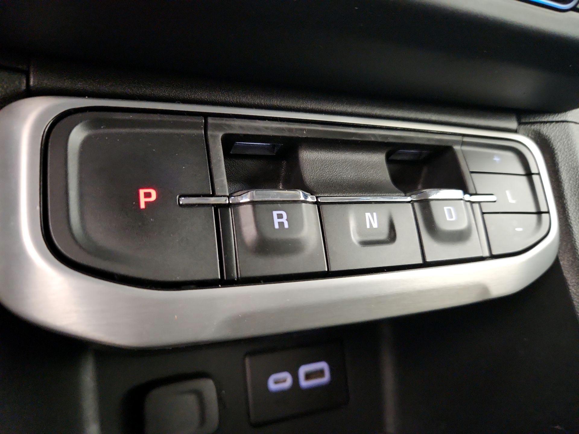 Thumbnail: 2021 GMC Acadia - 17