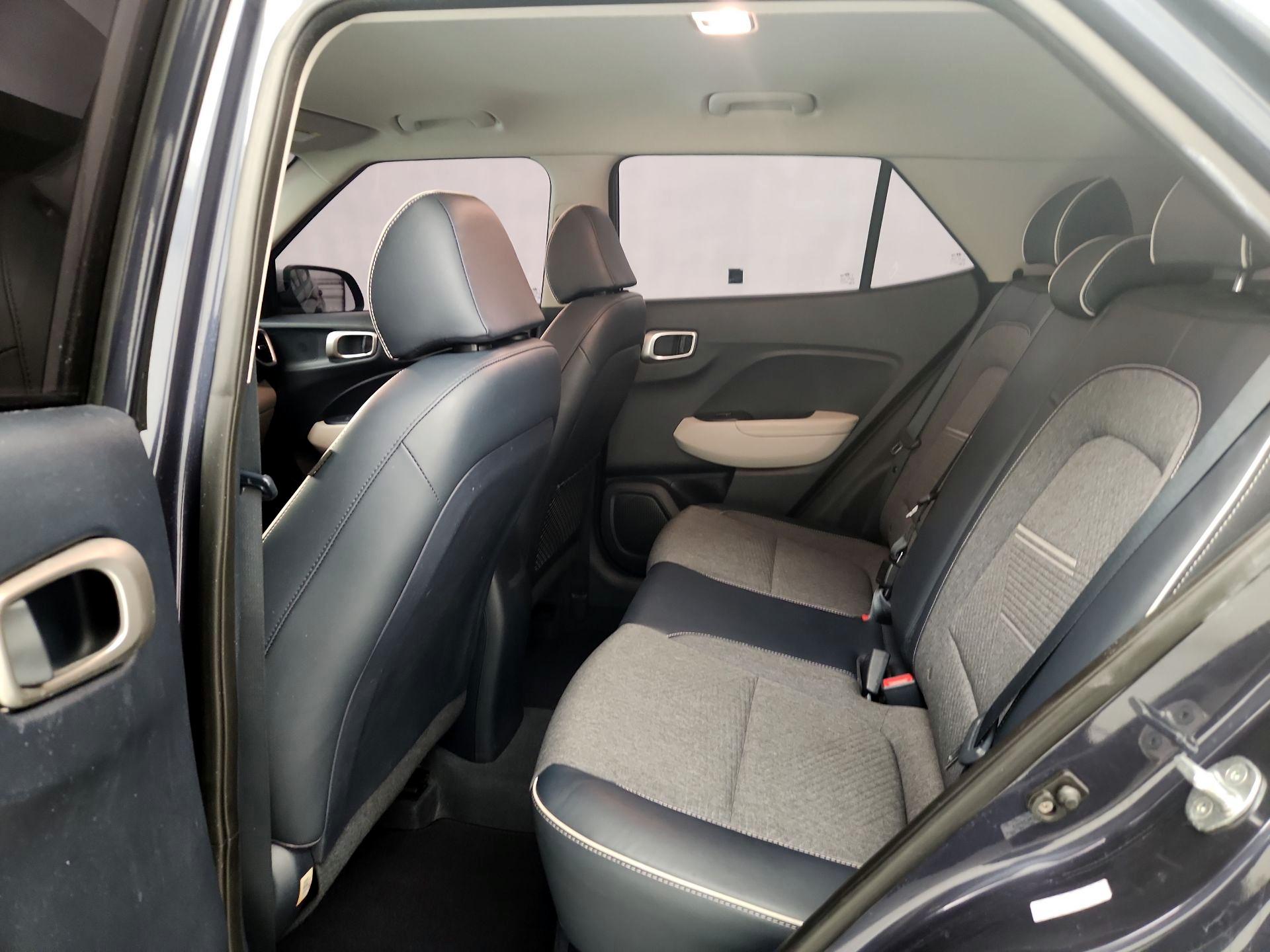 Thumbnail: 2022 Hyundai Venue - 19