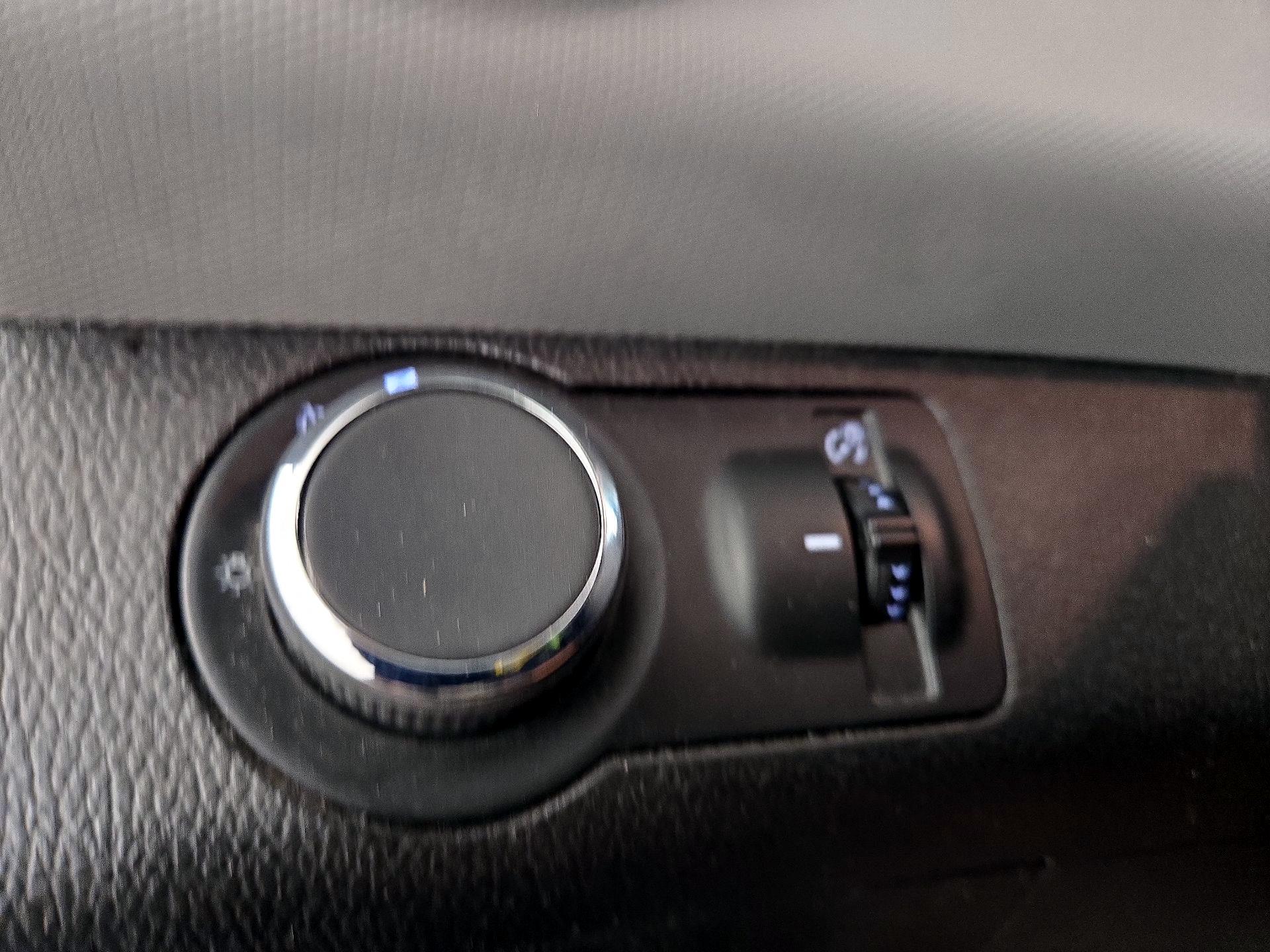 Thumbnail: 2019 Chevrolet Sonic - 13