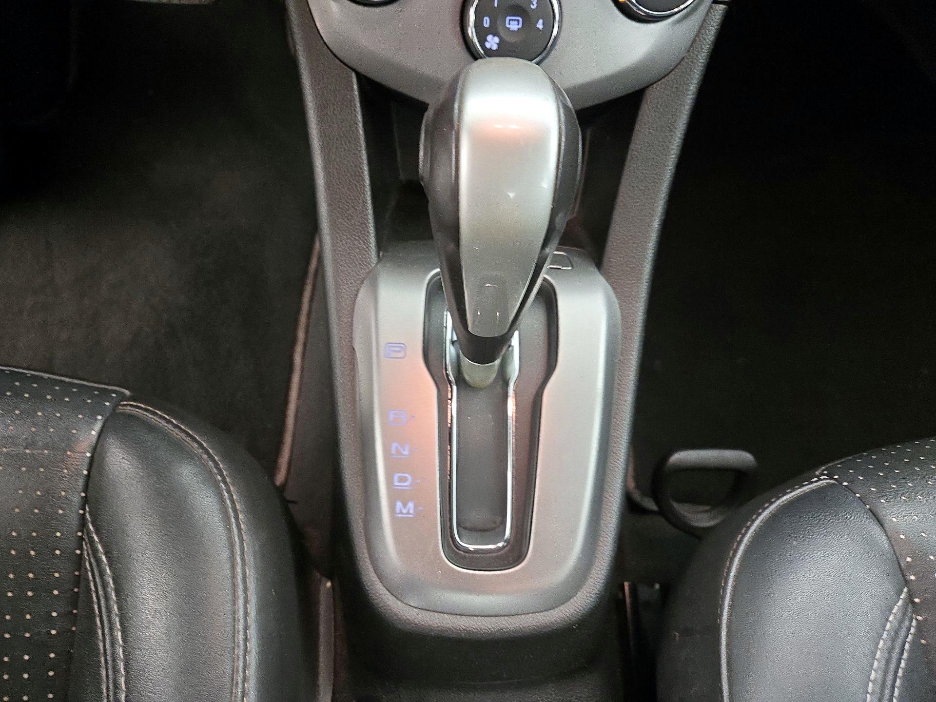 Thumbnail: 2019 Chevrolet Sonic - 17