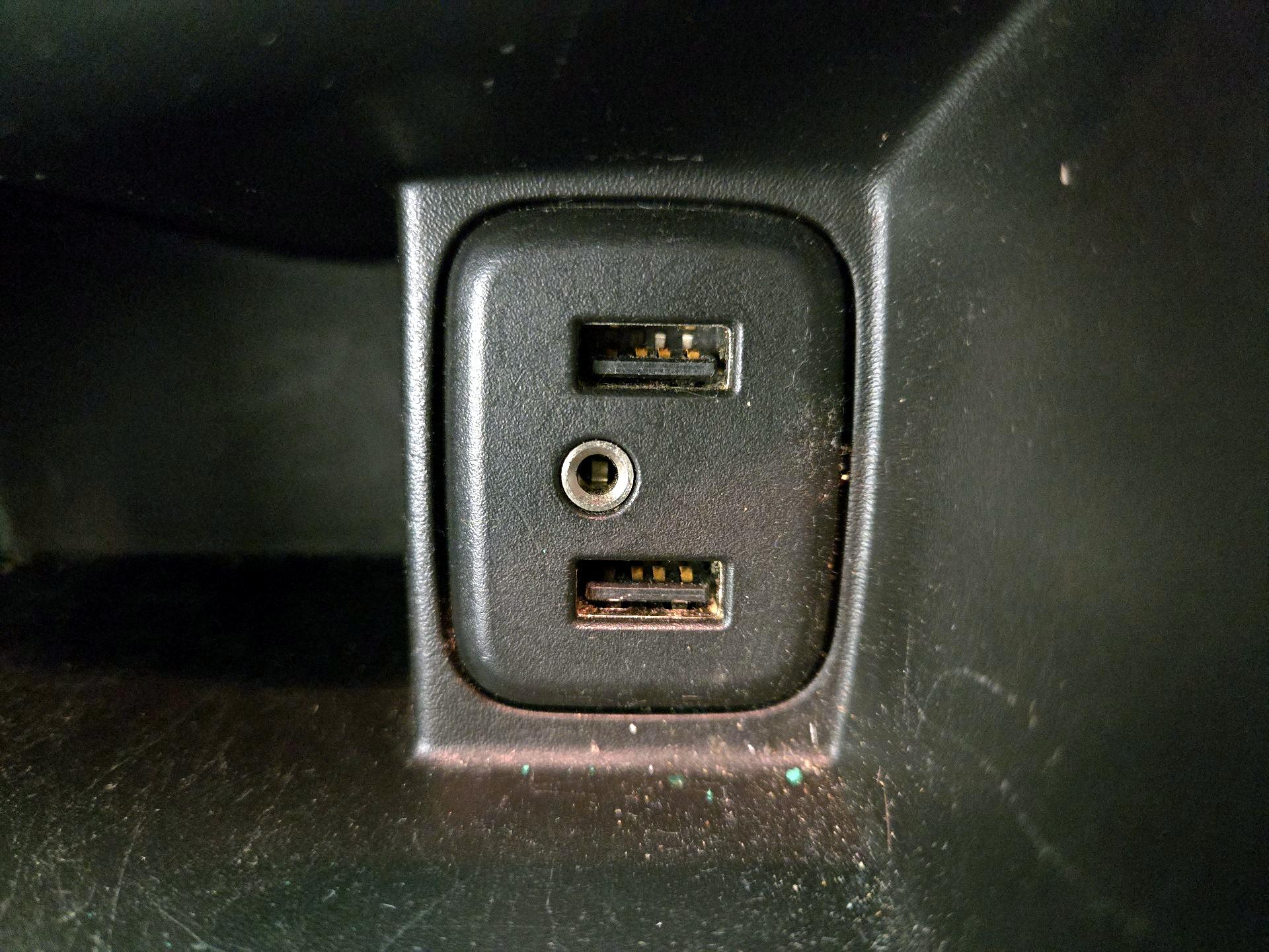 Thumbnail: 2019 Chevrolet Sonic - 18