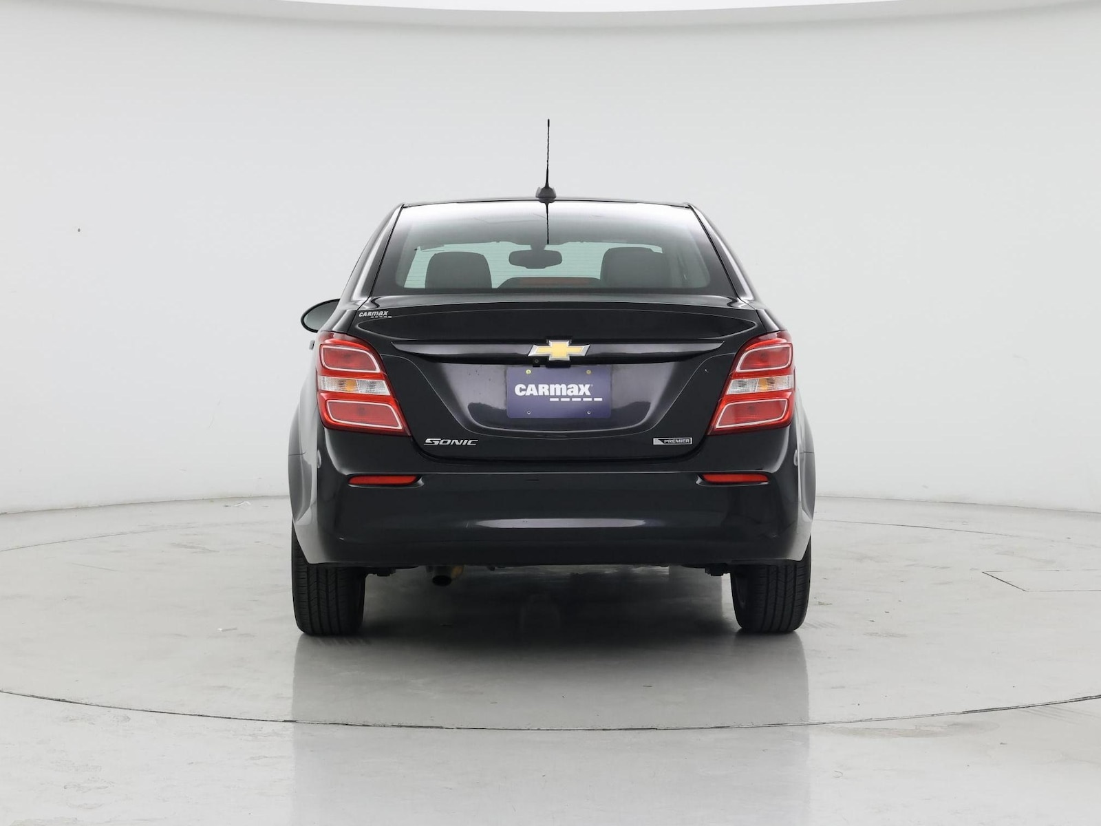 2019 Chevrolet Sonic Premier - Photo 7