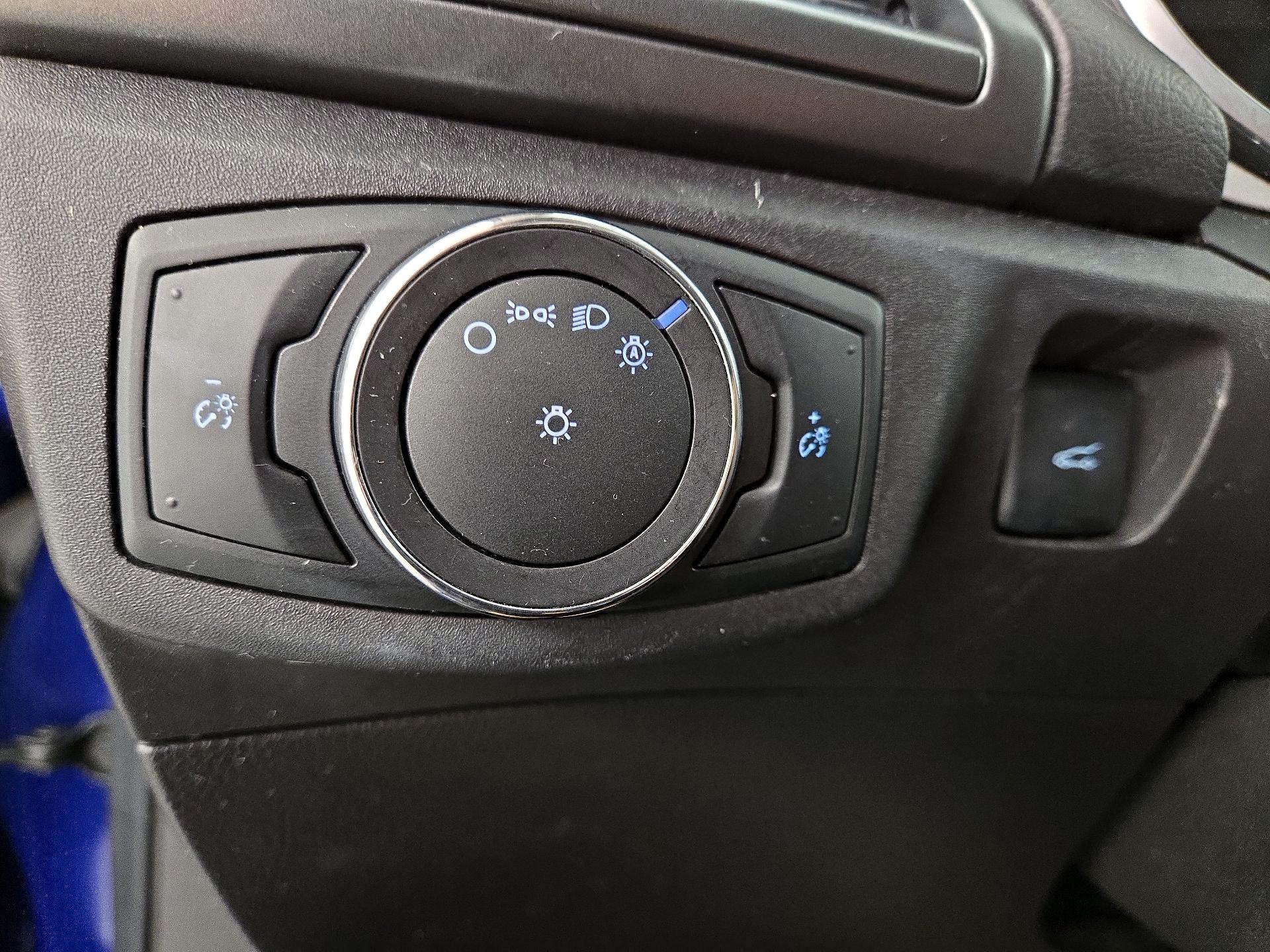 Thumbnail: 2016 Ford Fusion - 13