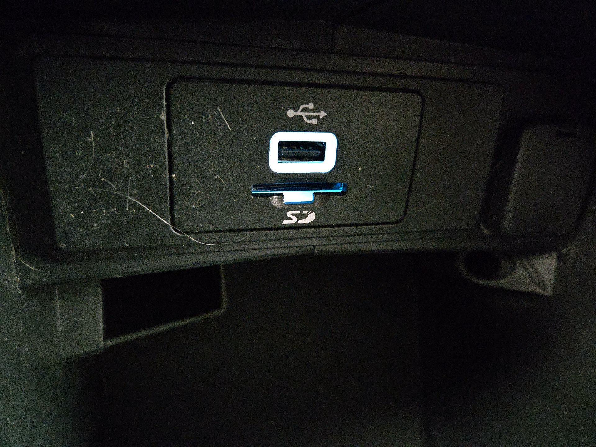 Thumbnail: 2016 Ford Fusion - 18