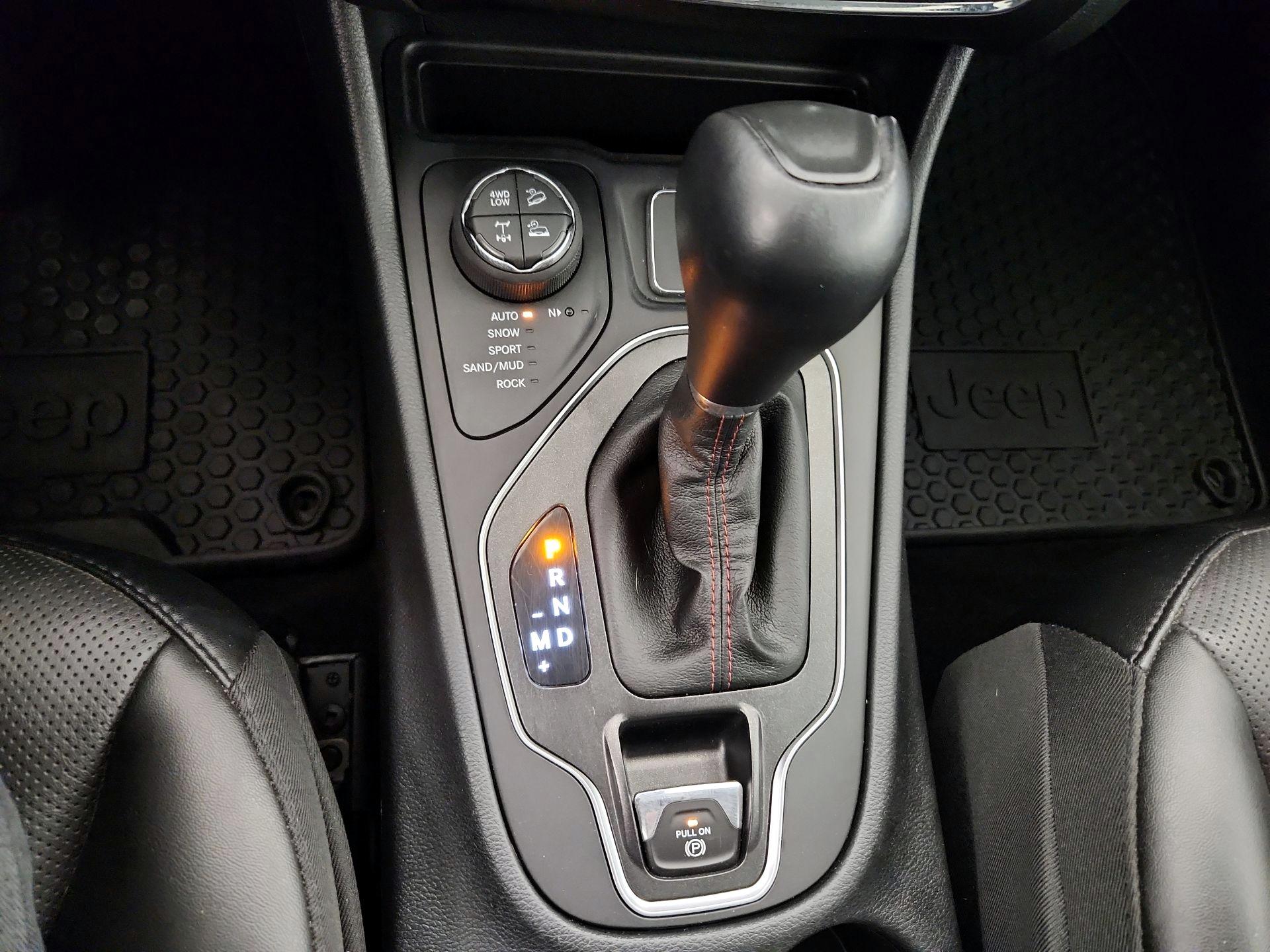 Thumbnail: 2022 Jeep Cherokee - 18