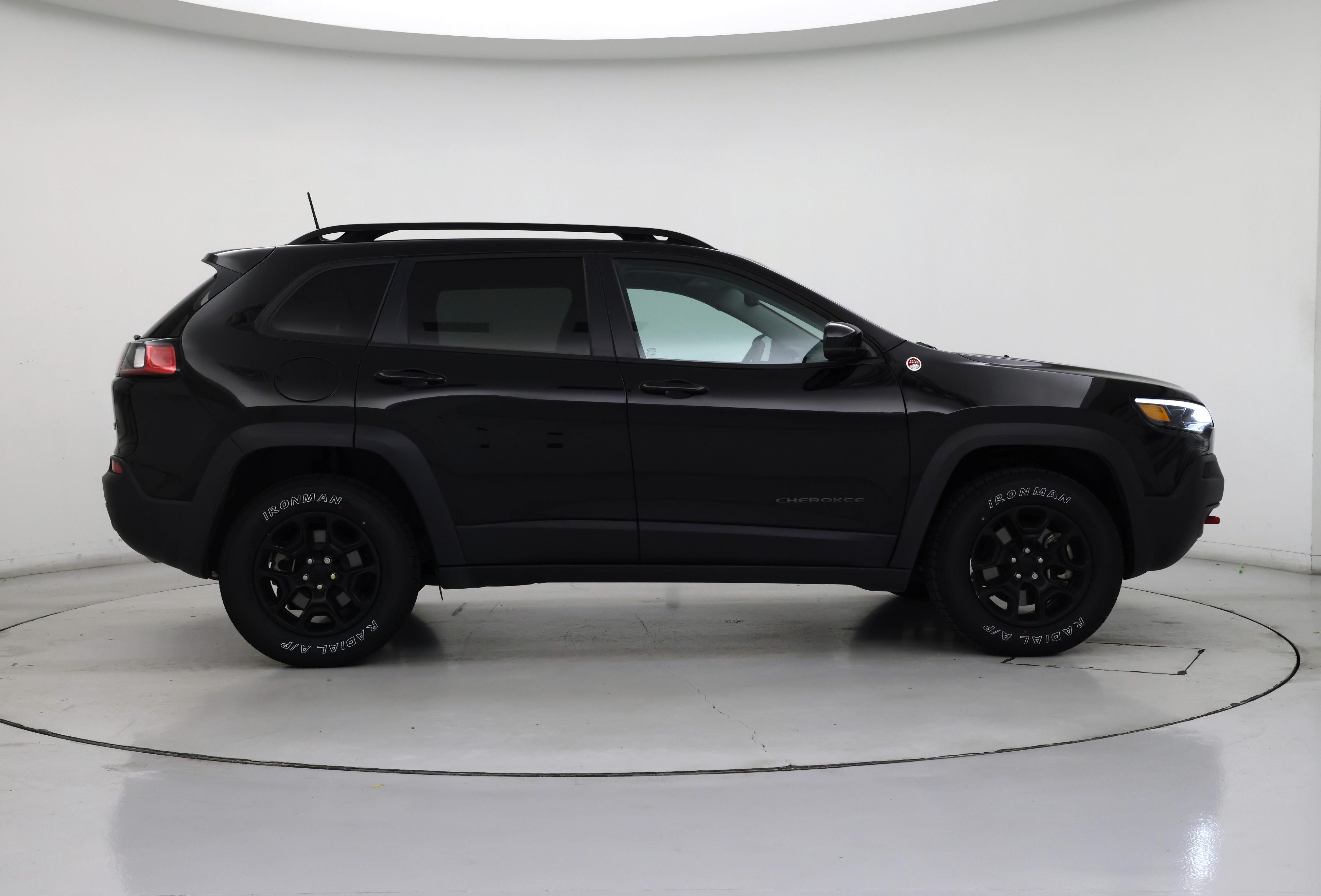 Thumbnail: 2022 Jeep Cherokee - 7