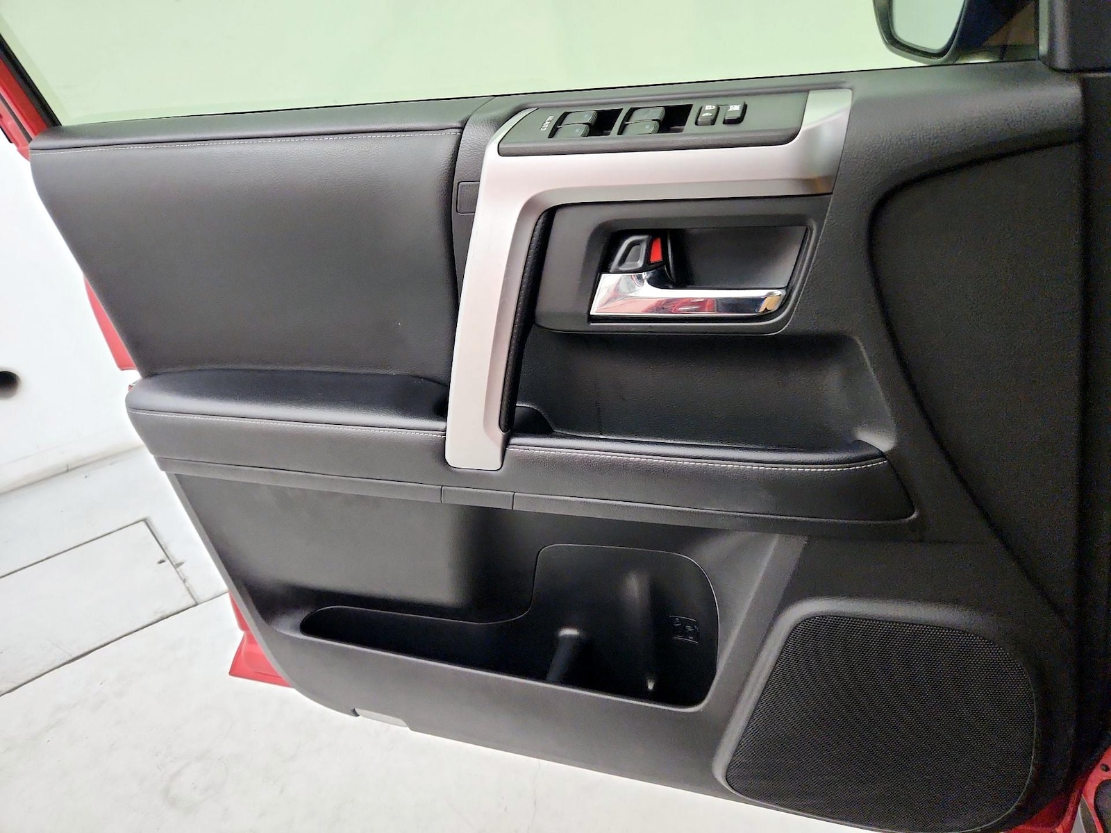 2024 Toyota 4Runner SR5 - Photo 13