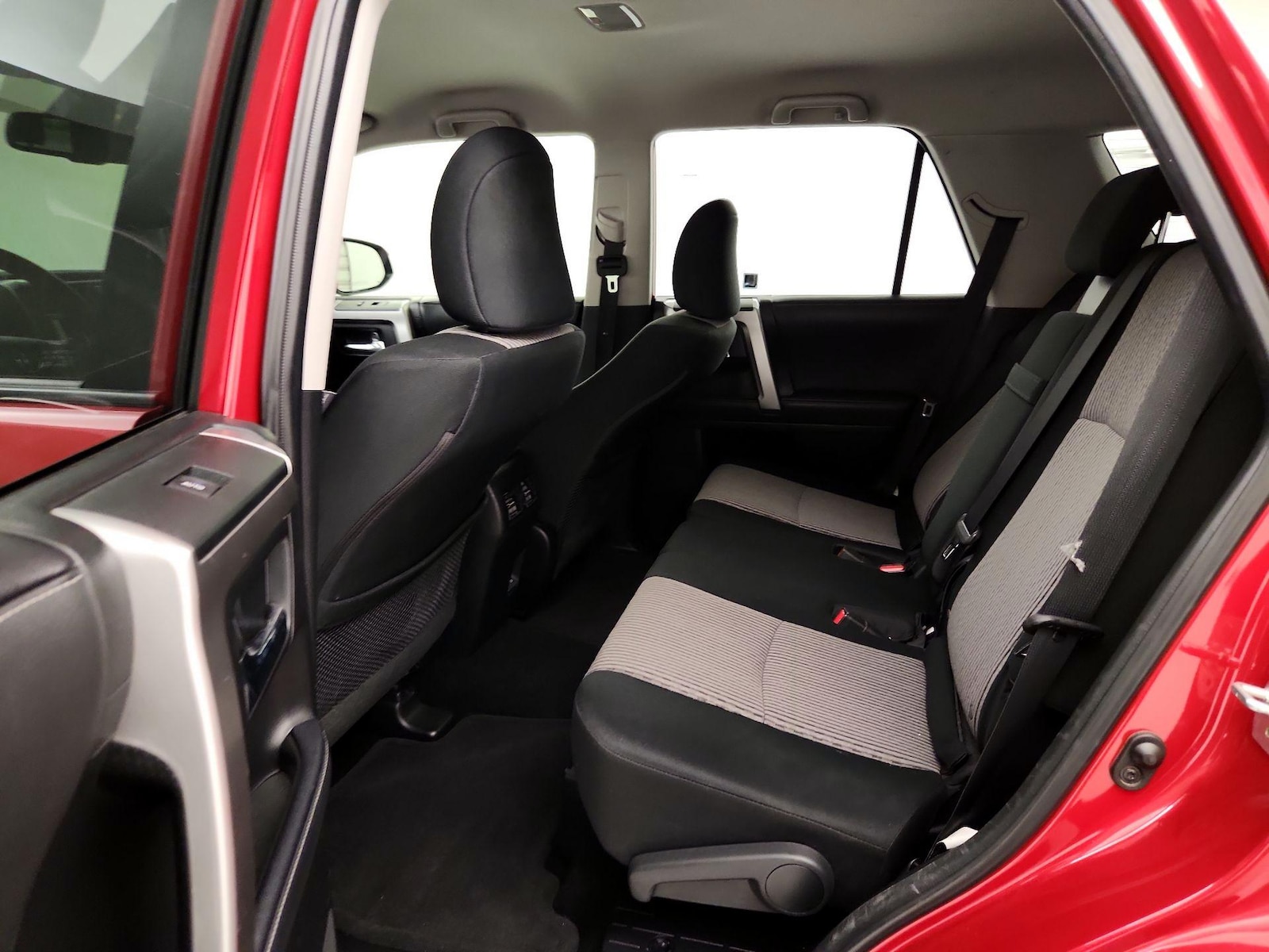 2024 Toyota 4Runner SR5 - Photo 20
