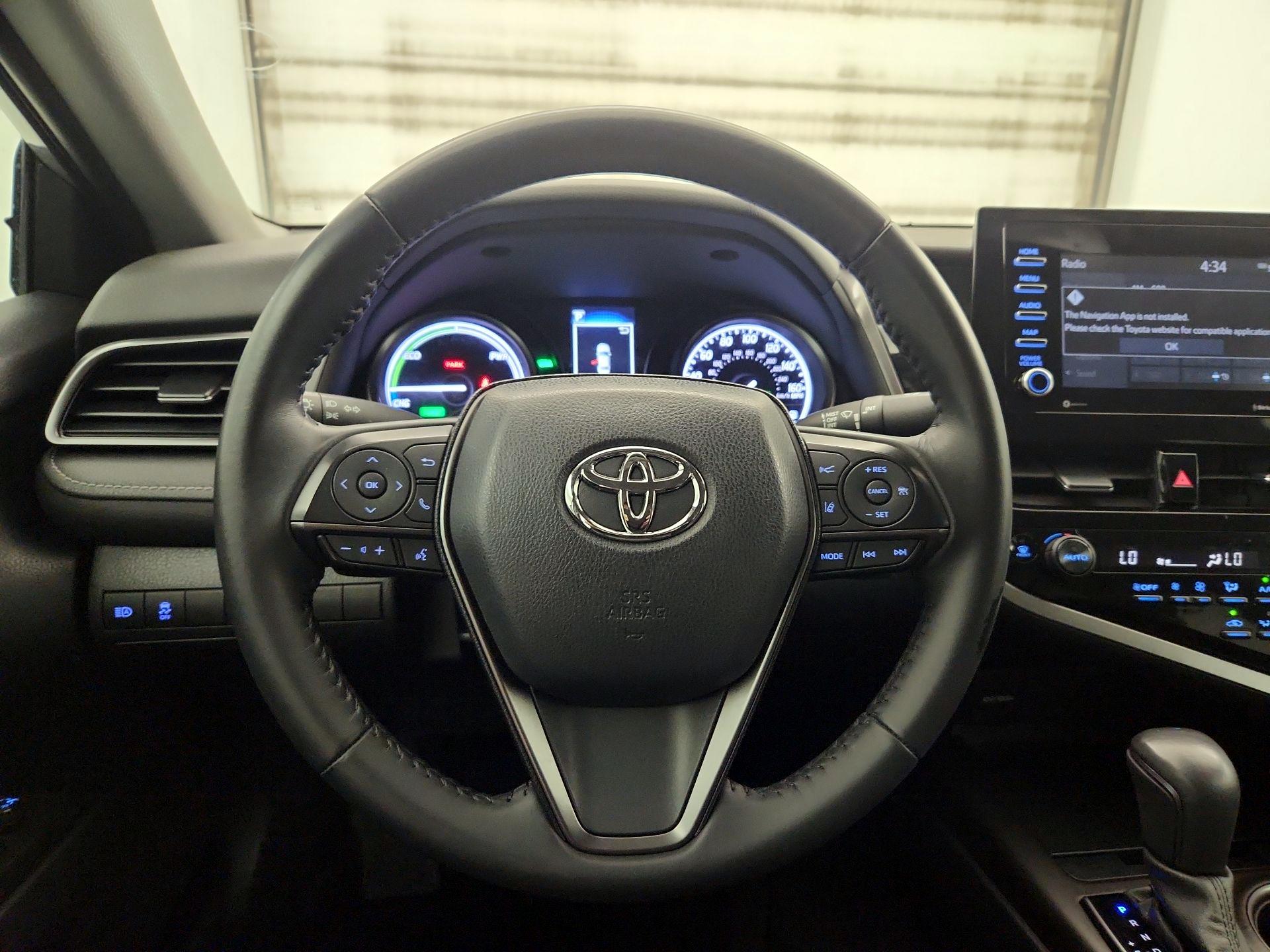 Thumbnail: 2022 Toyota Camry - 10