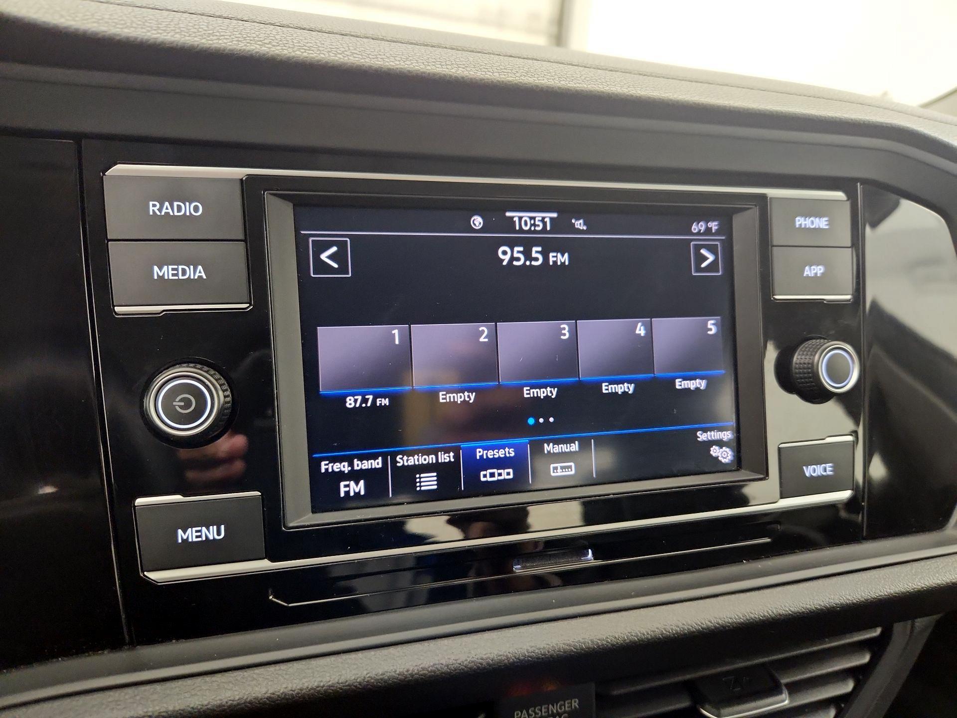 Thumbnail: 2024 Volkswagen Jetta - 15