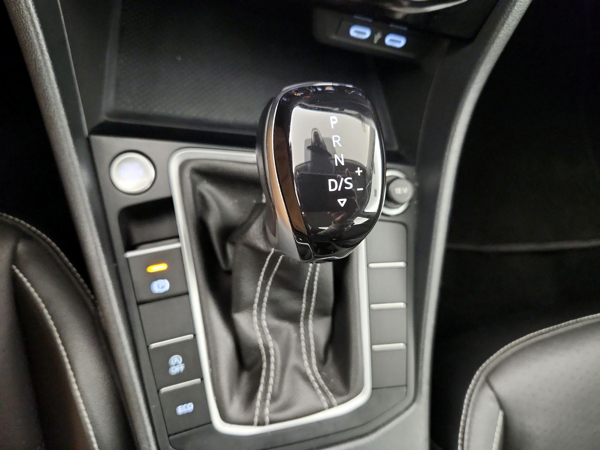 Thumbnail: 2024 Volkswagen Jetta - 17