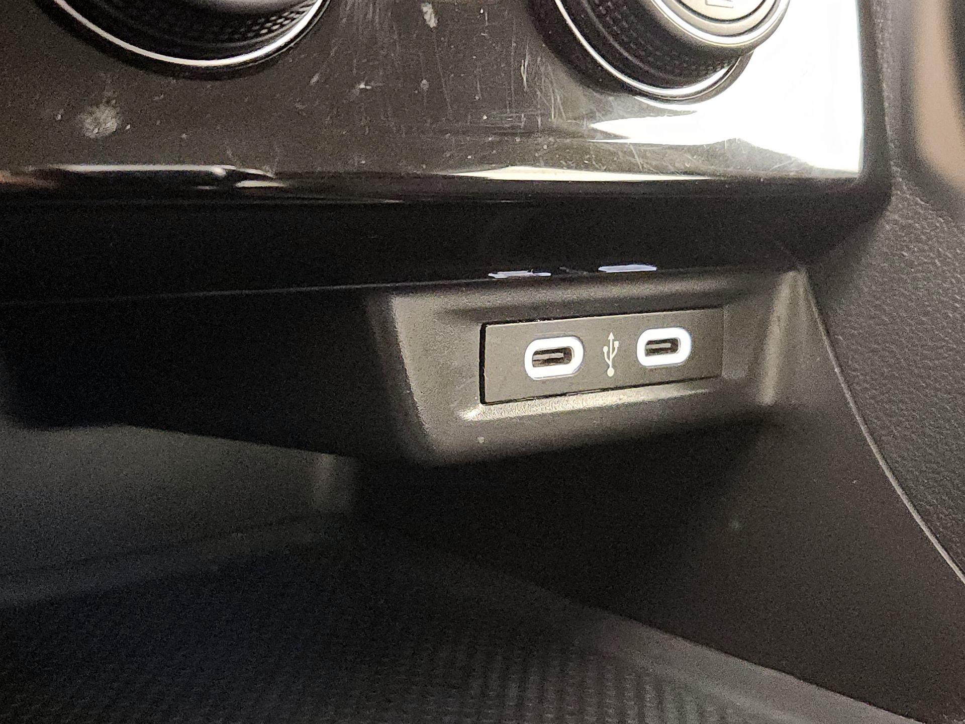 Thumbnail: 2024 Volkswagen Jetta - 18