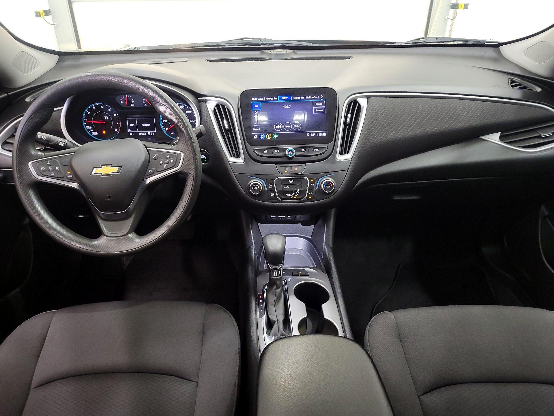 Thumbnail: 2024 Chevrolet Malibu - 9
