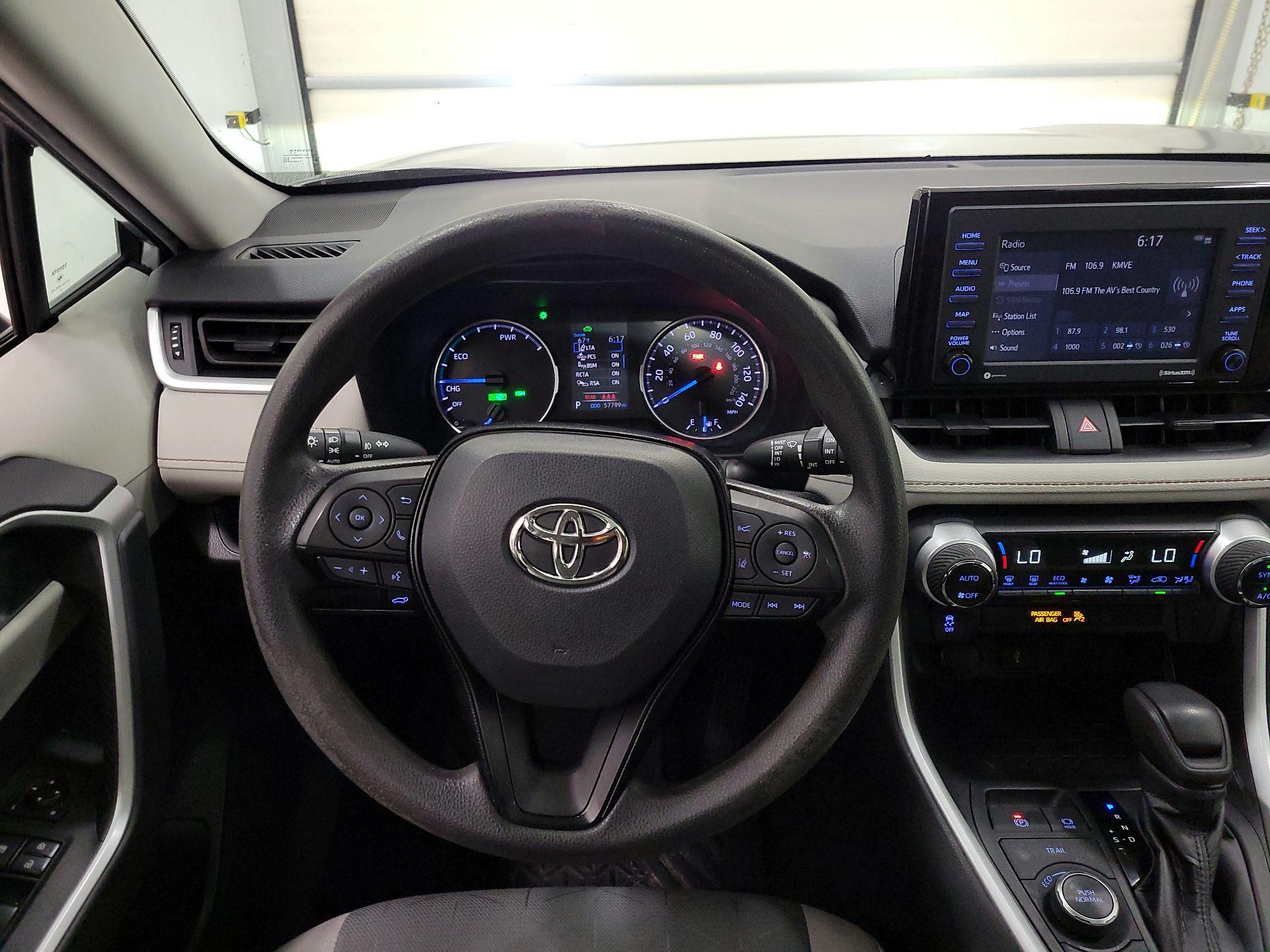 Thumbnail: 2021 Toyota RAV4 - 10