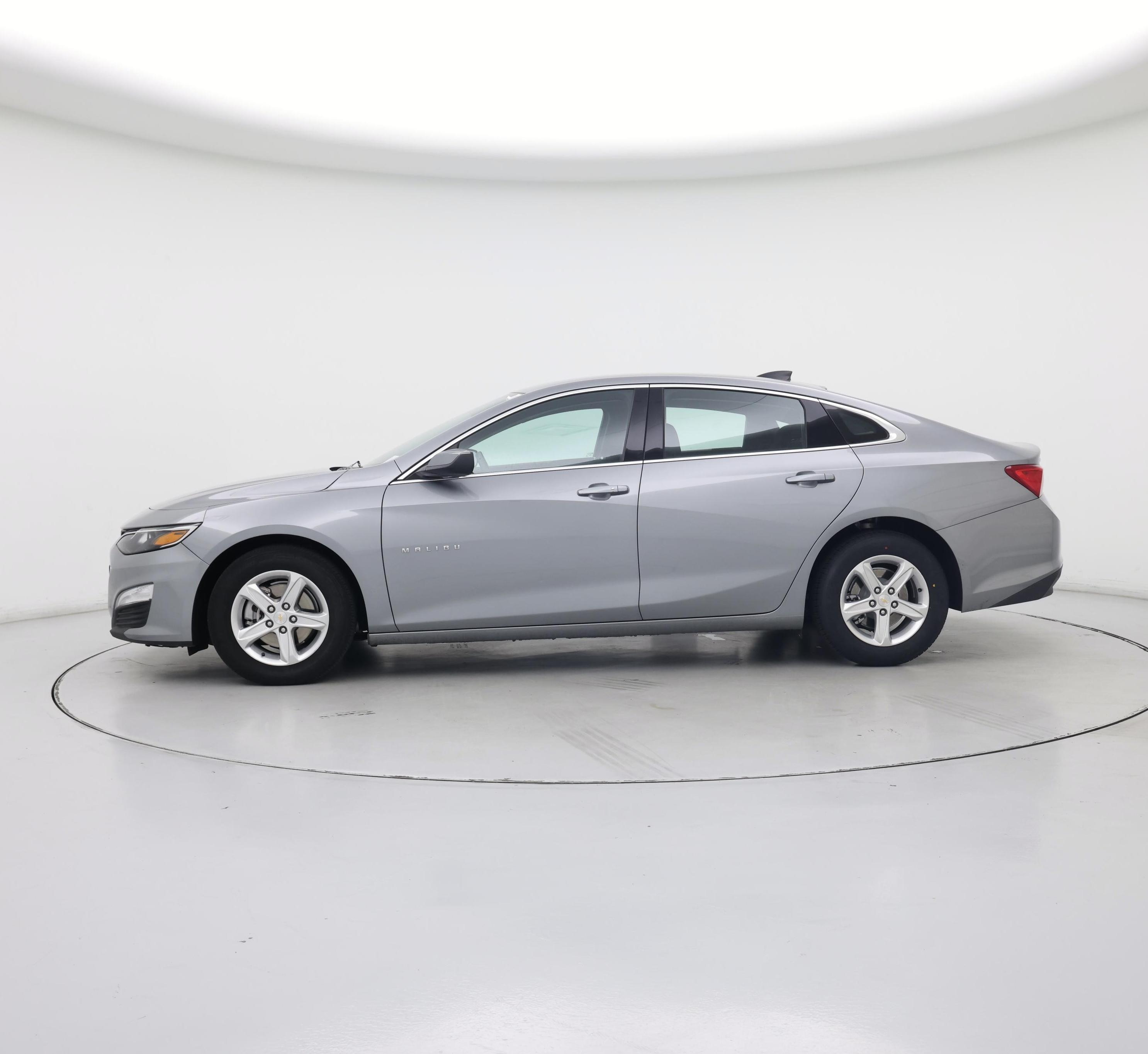 Thumbnail: 2024 Chevrolet Malibu - 3