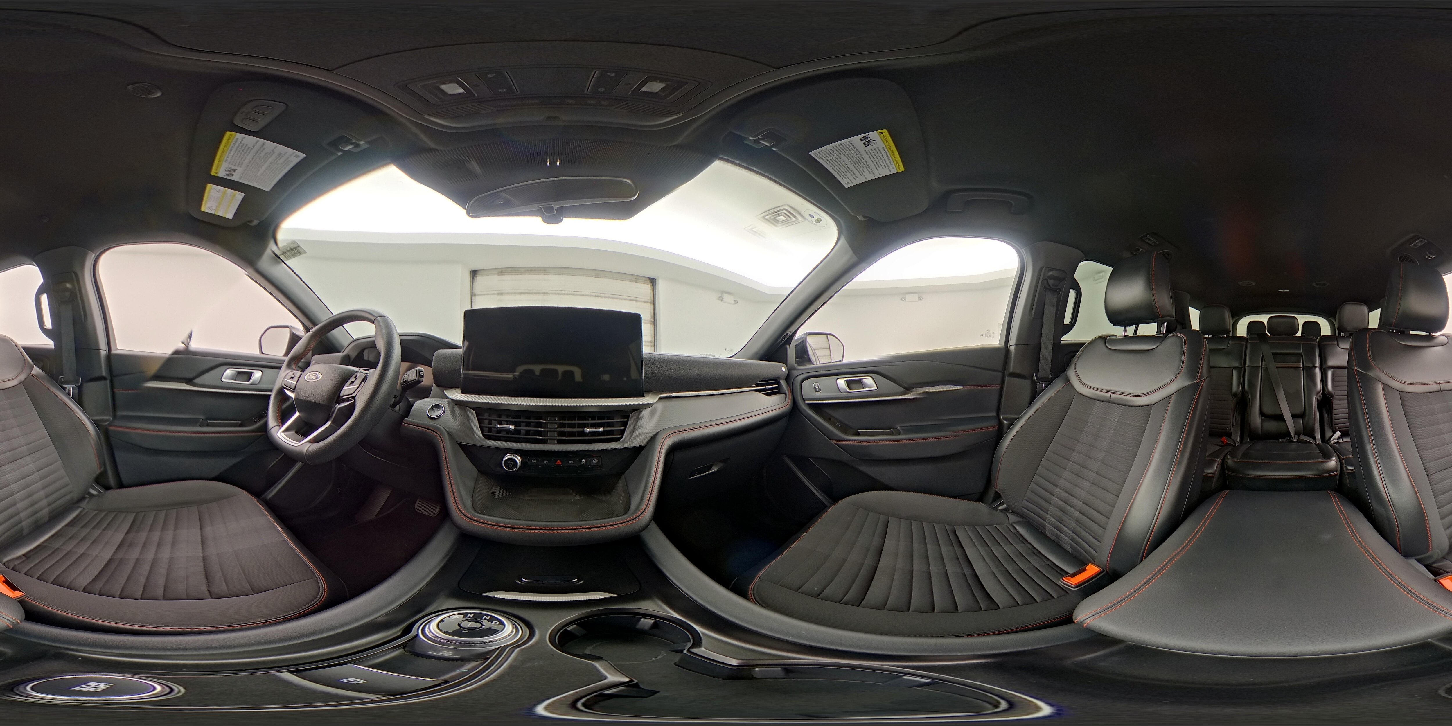 2025 Ford Explorer ST-LINE - Photo 25