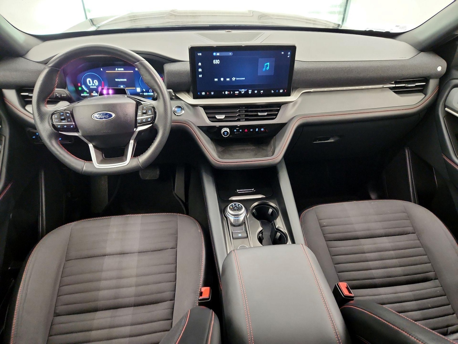 2025 Ford Explorer ST-LINE - Photo 10