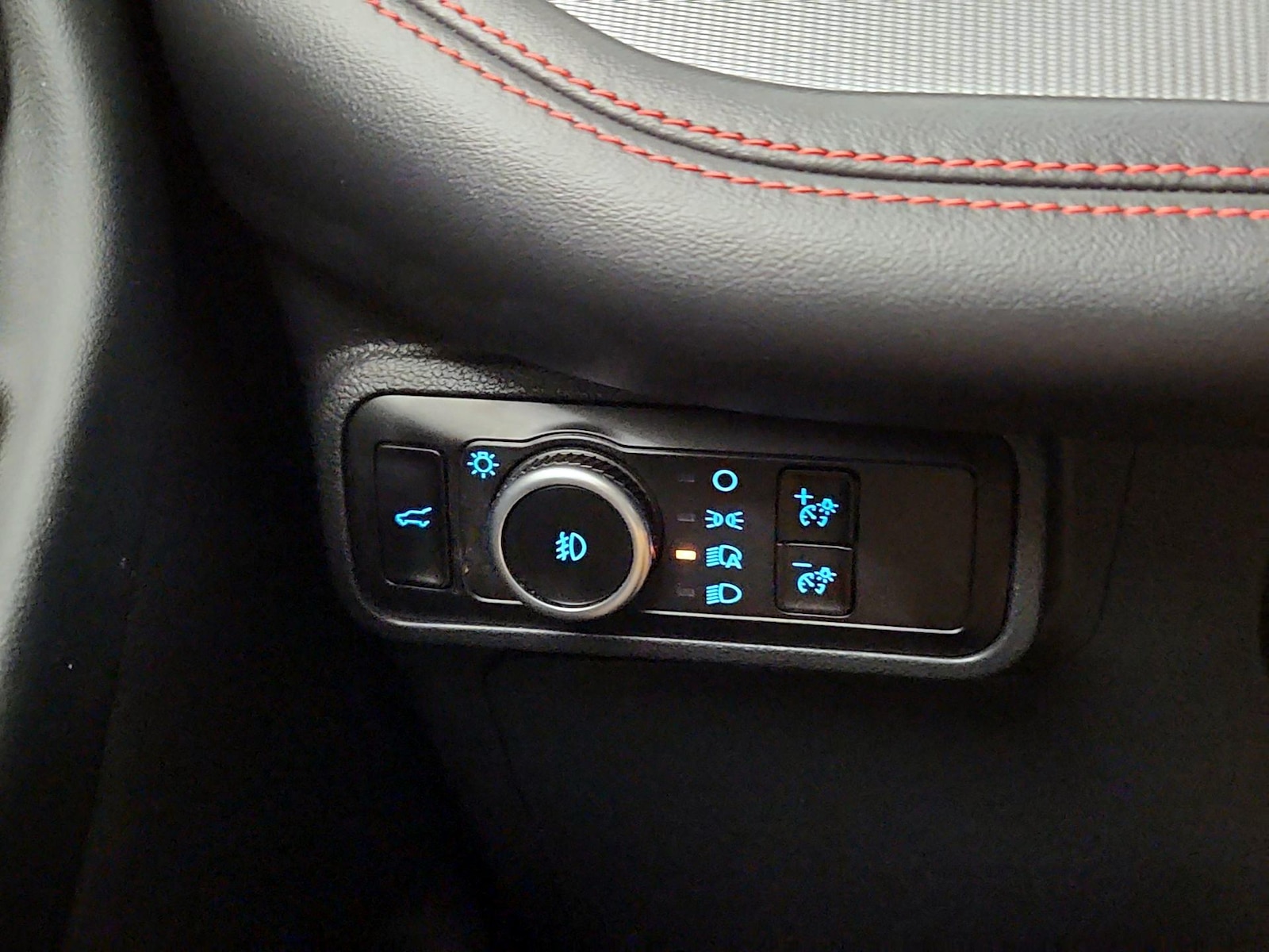 2025 Ford Explorer ST-LINE - Photo 14
