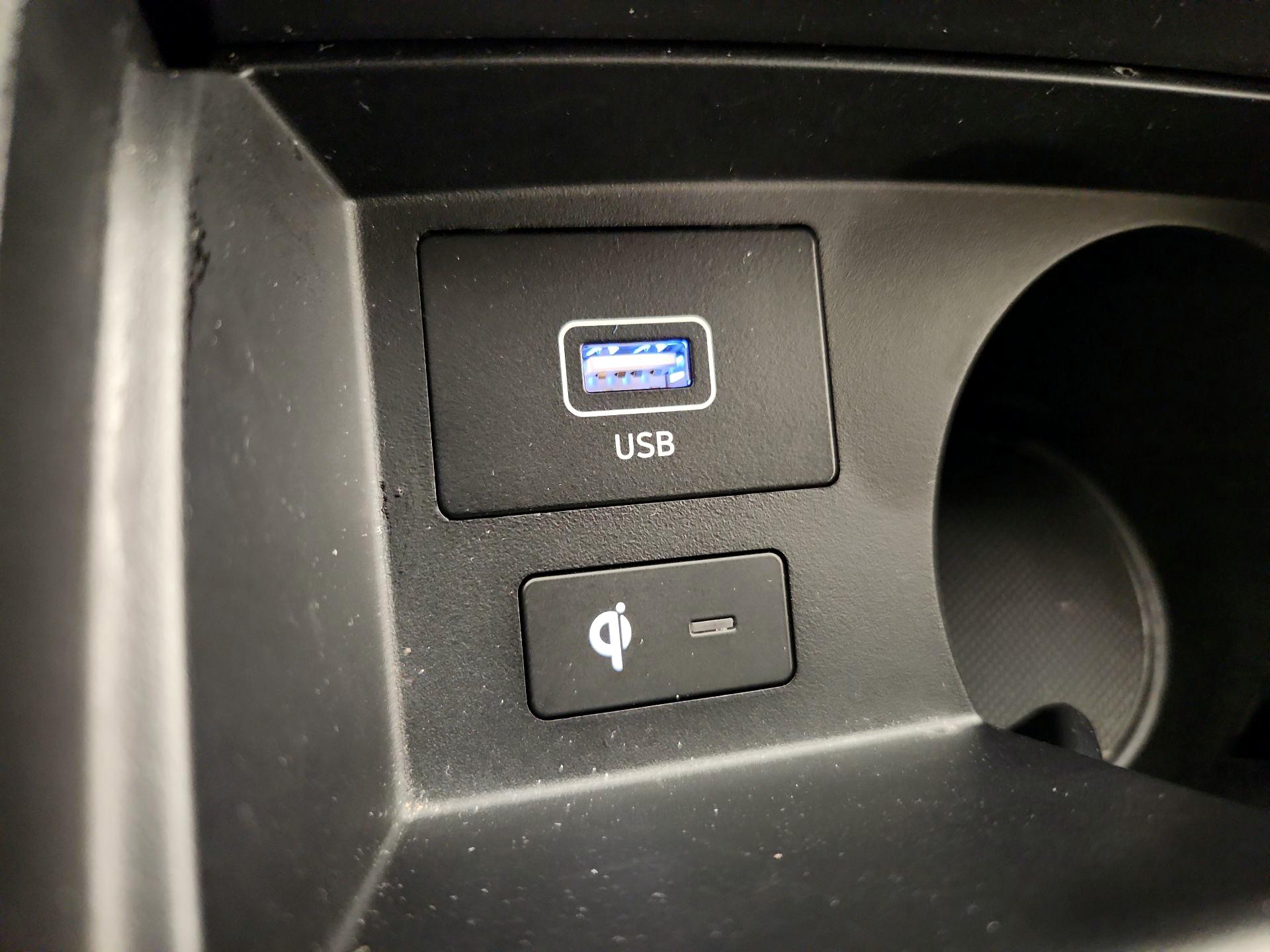 Thumbnail: 2021 Hyundai Santa Fe - 18