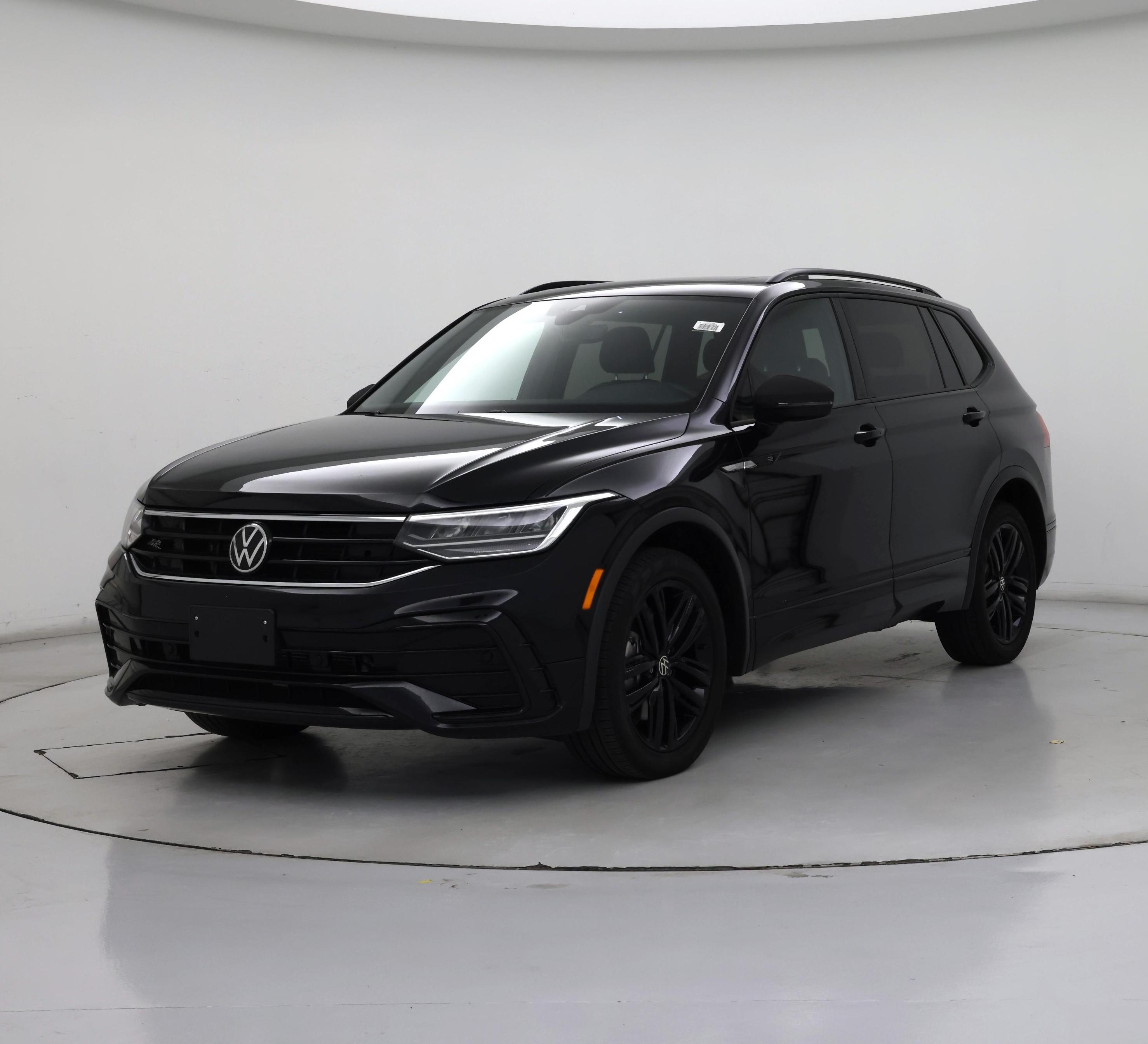 Thumbnail: 2022 Volkswagen Tiguan - 4