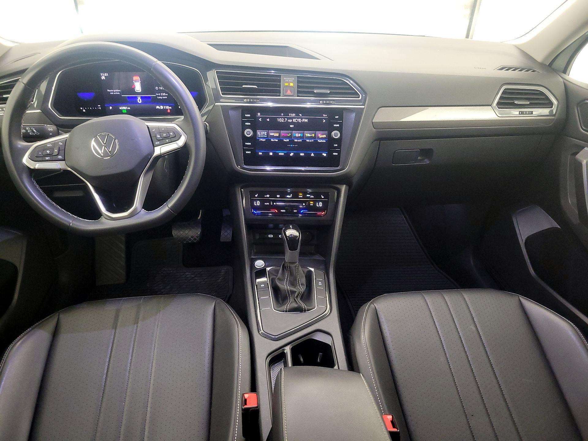 Thumbnail: 2023 Volkswagen Tiguan - 9