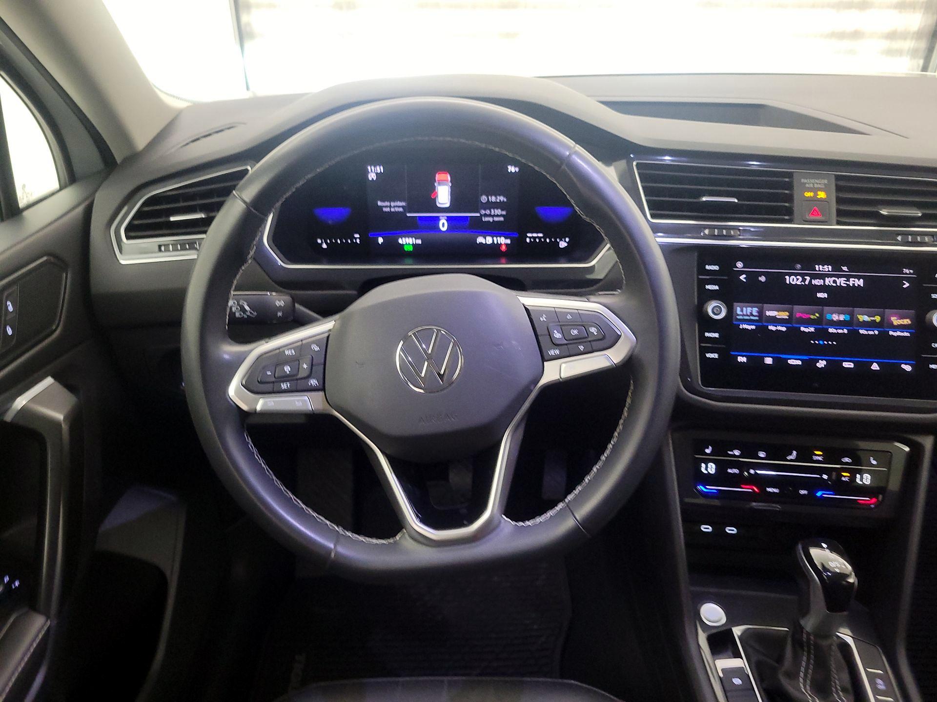 Thumbnail: 2023 Volkswagen Tiguan - 10