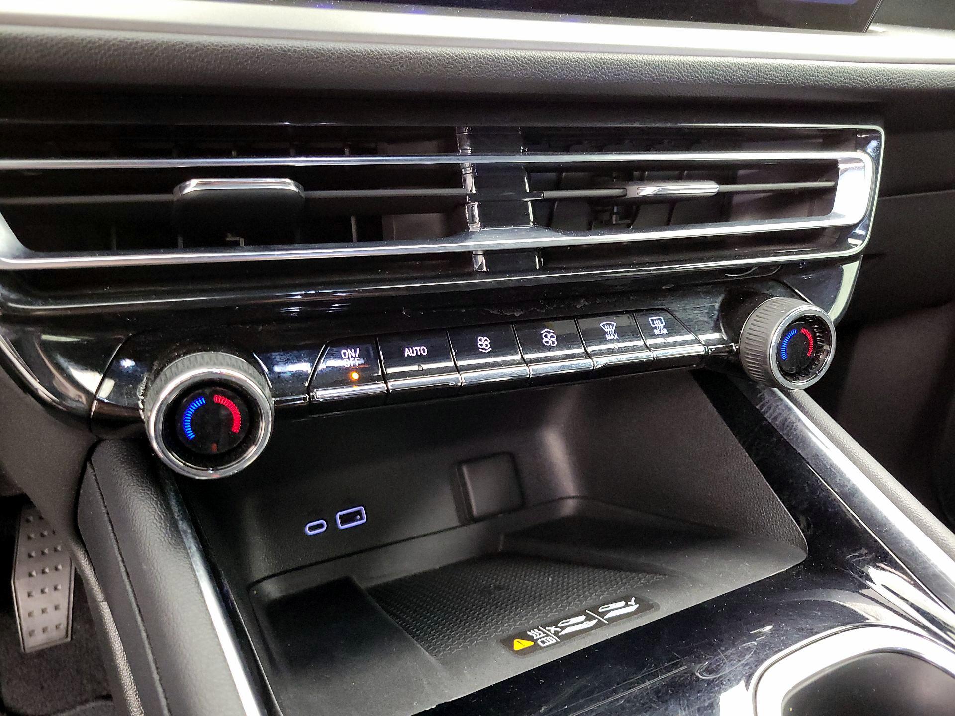 Thumbnail: 2024 Chevrolet Traverse - 16