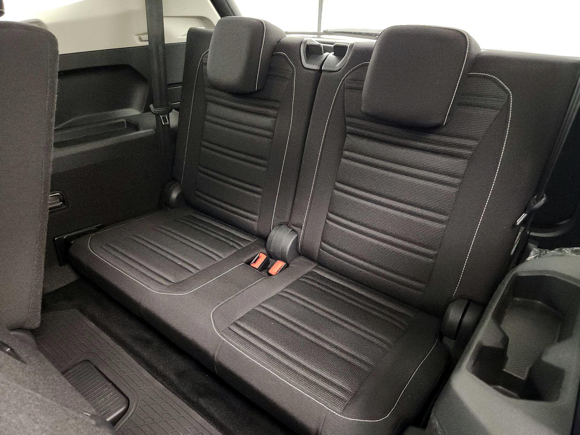 Thumbnail: 2023 Volkswagen Tiguan - 20