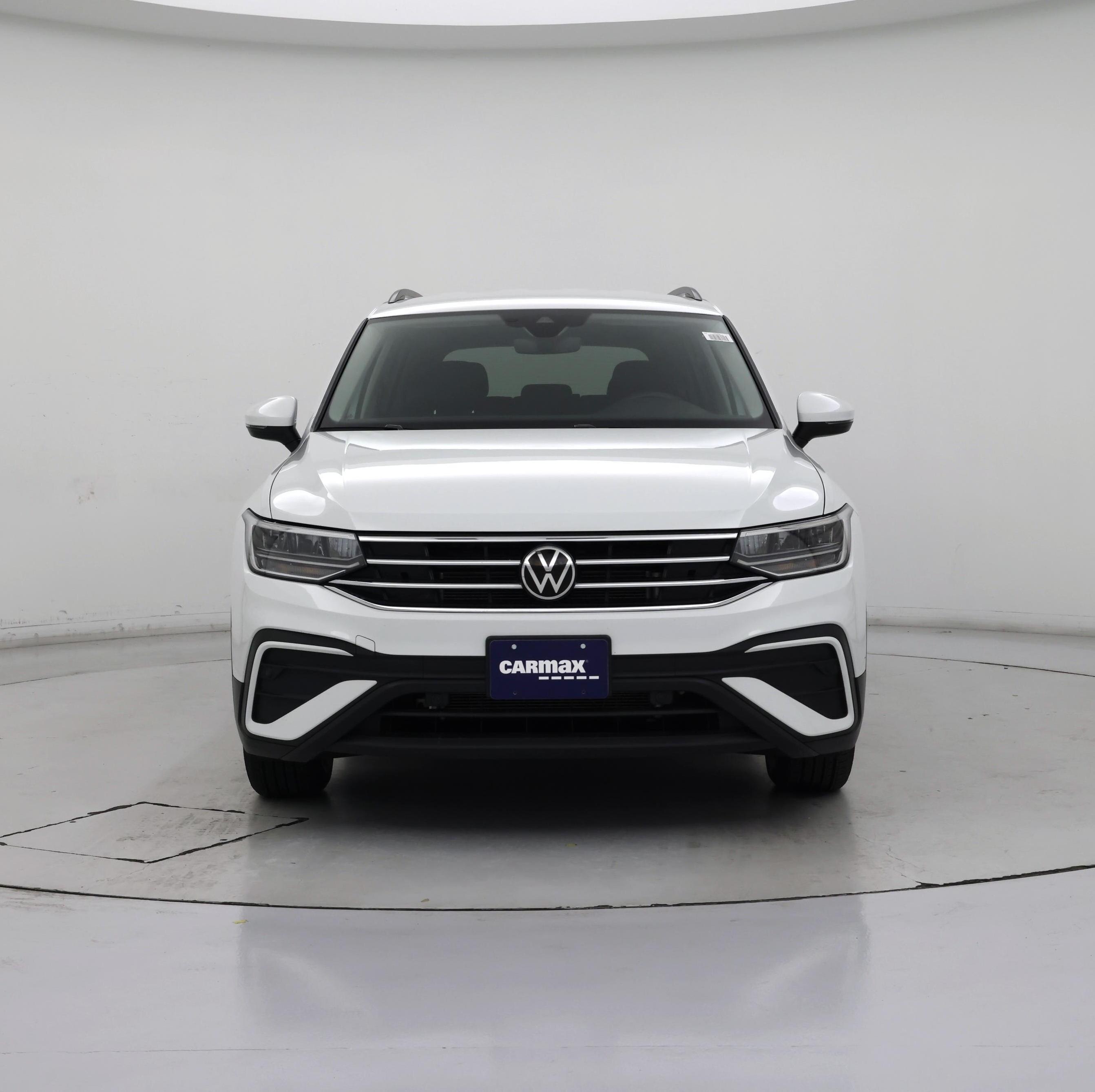 Thumbnail: 2023 Volkswagen Tiguan - 5